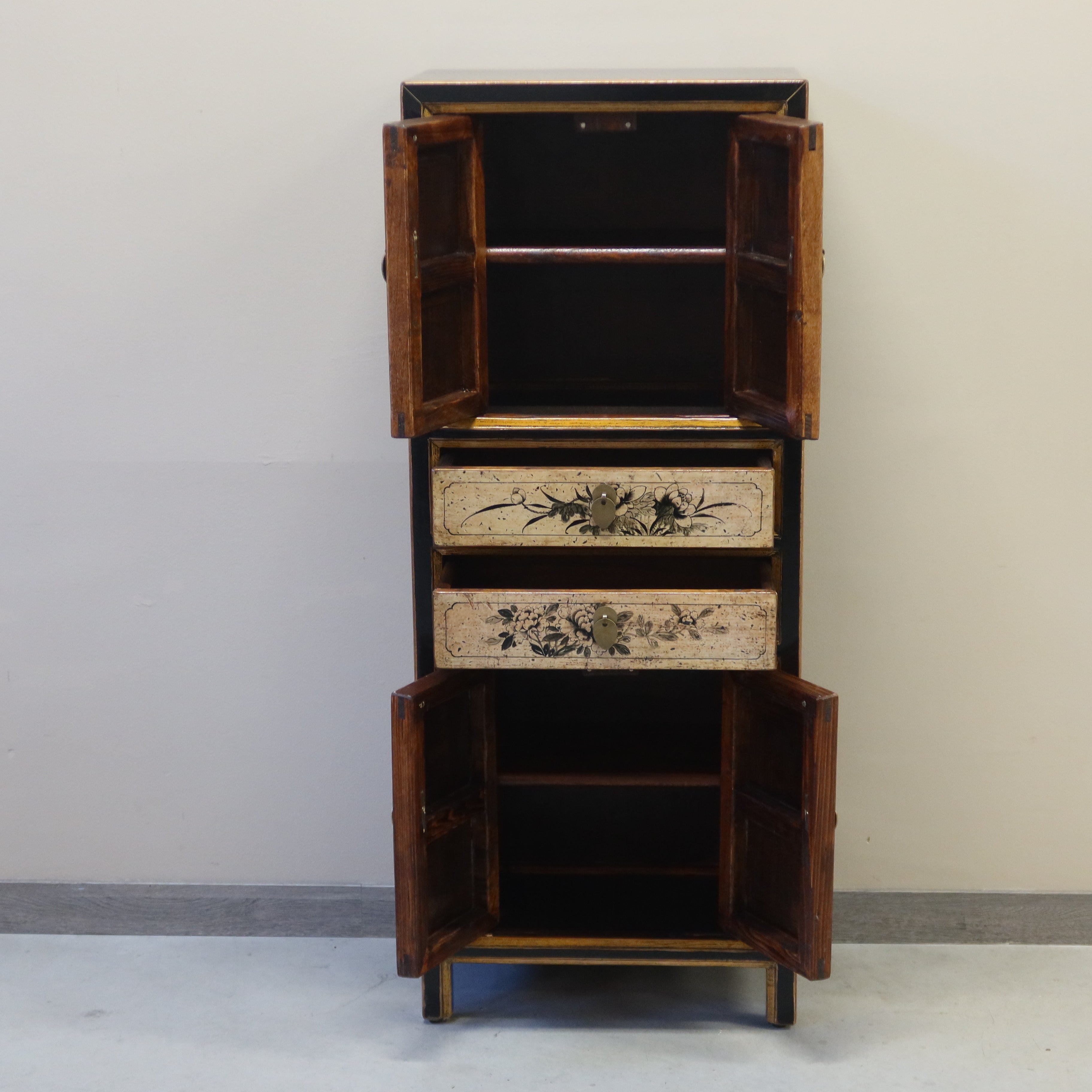 COLONNINA MONGOLIA ANTE E CASSETTI