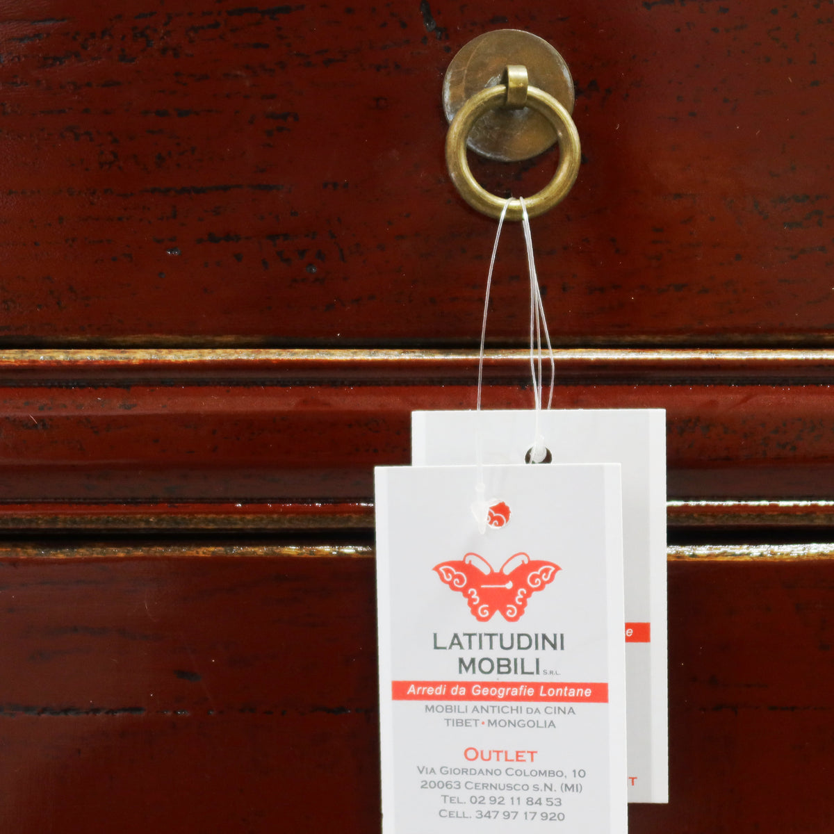 CREDENZA CINESE LACCATA CON ANTE A GRATA