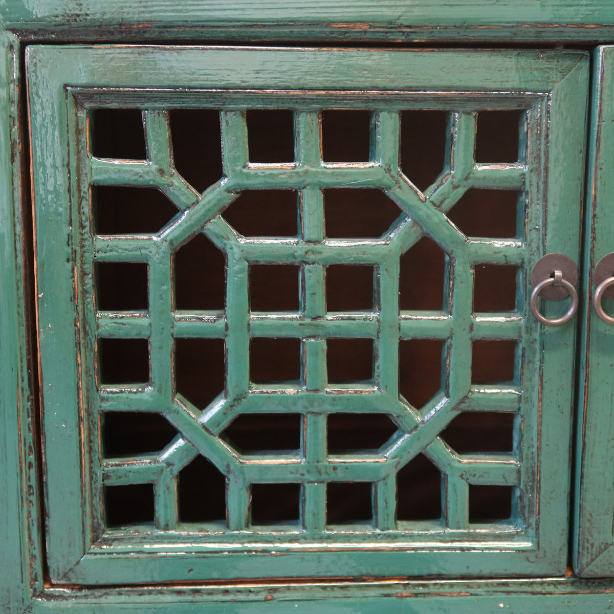 CREDENZA CINESE LACCATA CON ANTE A GRATA