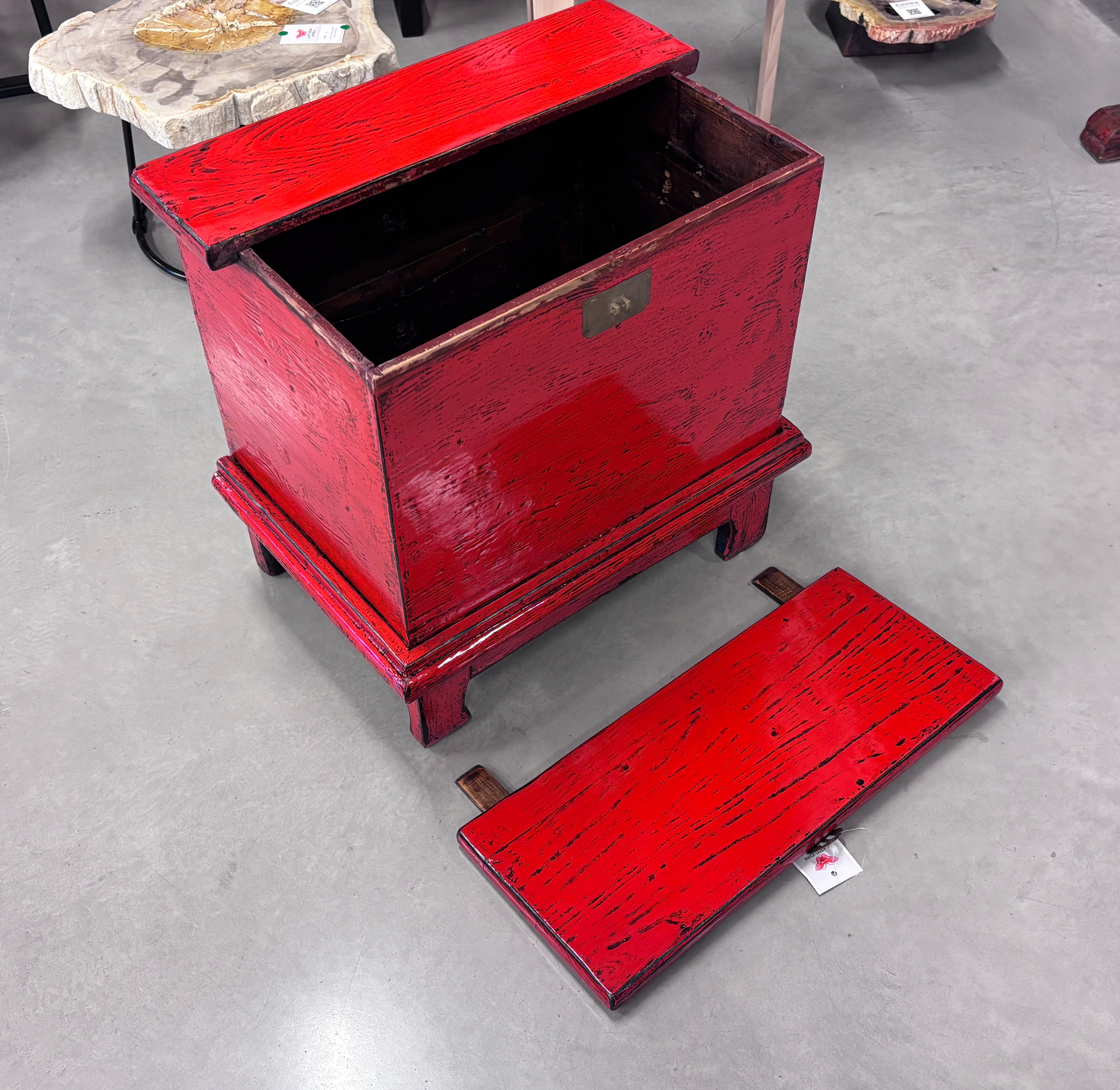 MONEYCHEST IN LACCA CON COPERCHIO