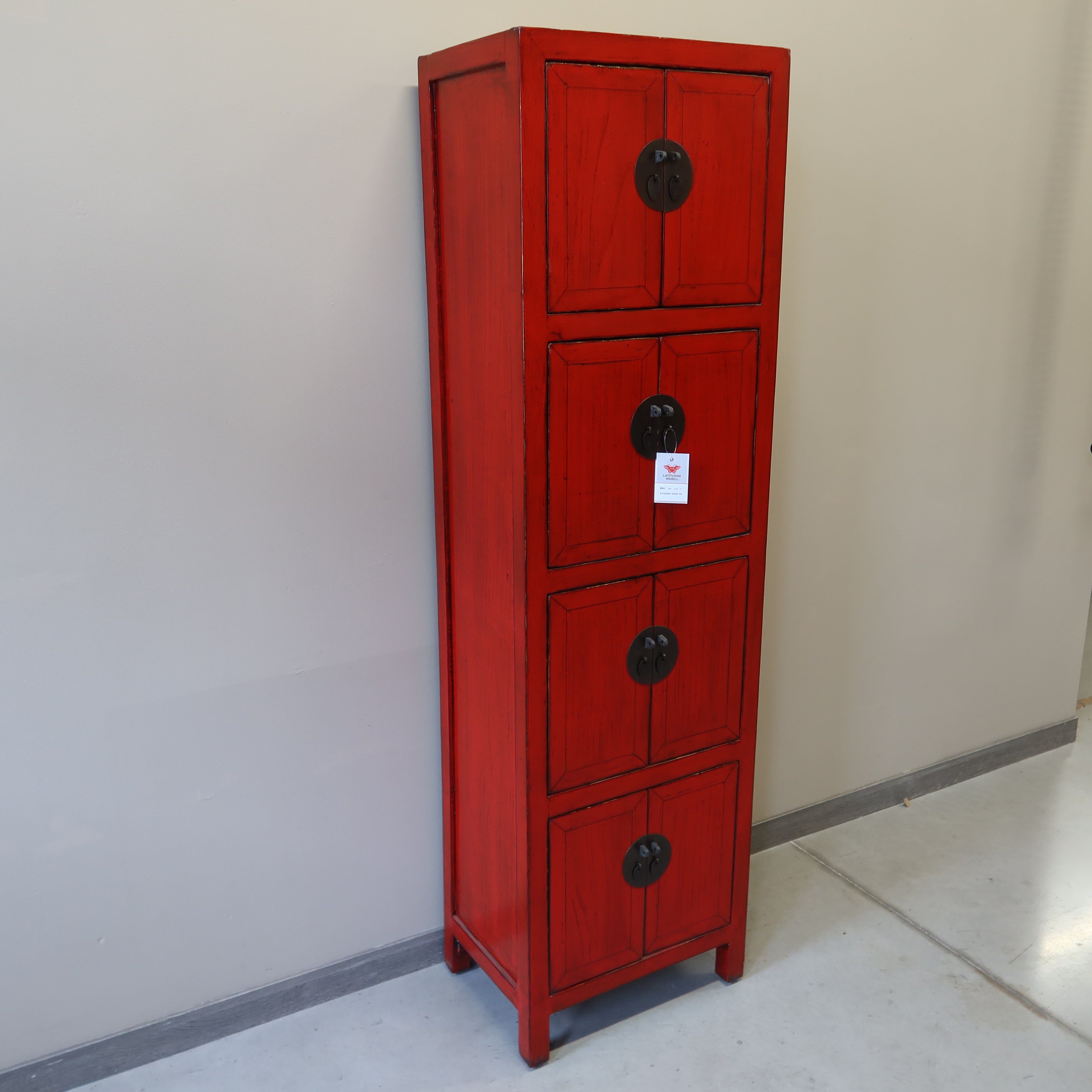 ARMADIETTO CINESE A COLONNA IN LACCA