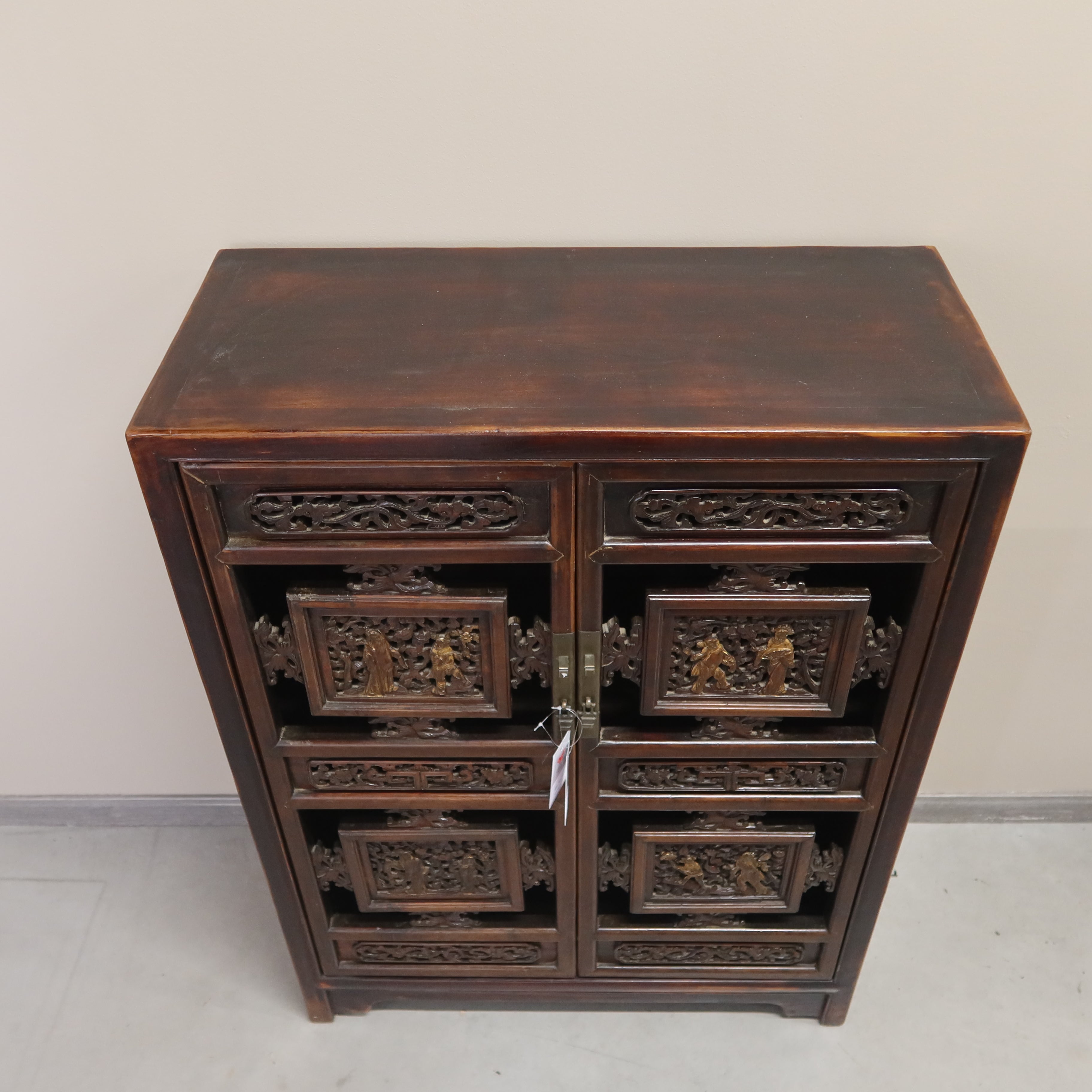 ARMADIETTO TAGLIA MEDIA ANTE INTAGLIATE