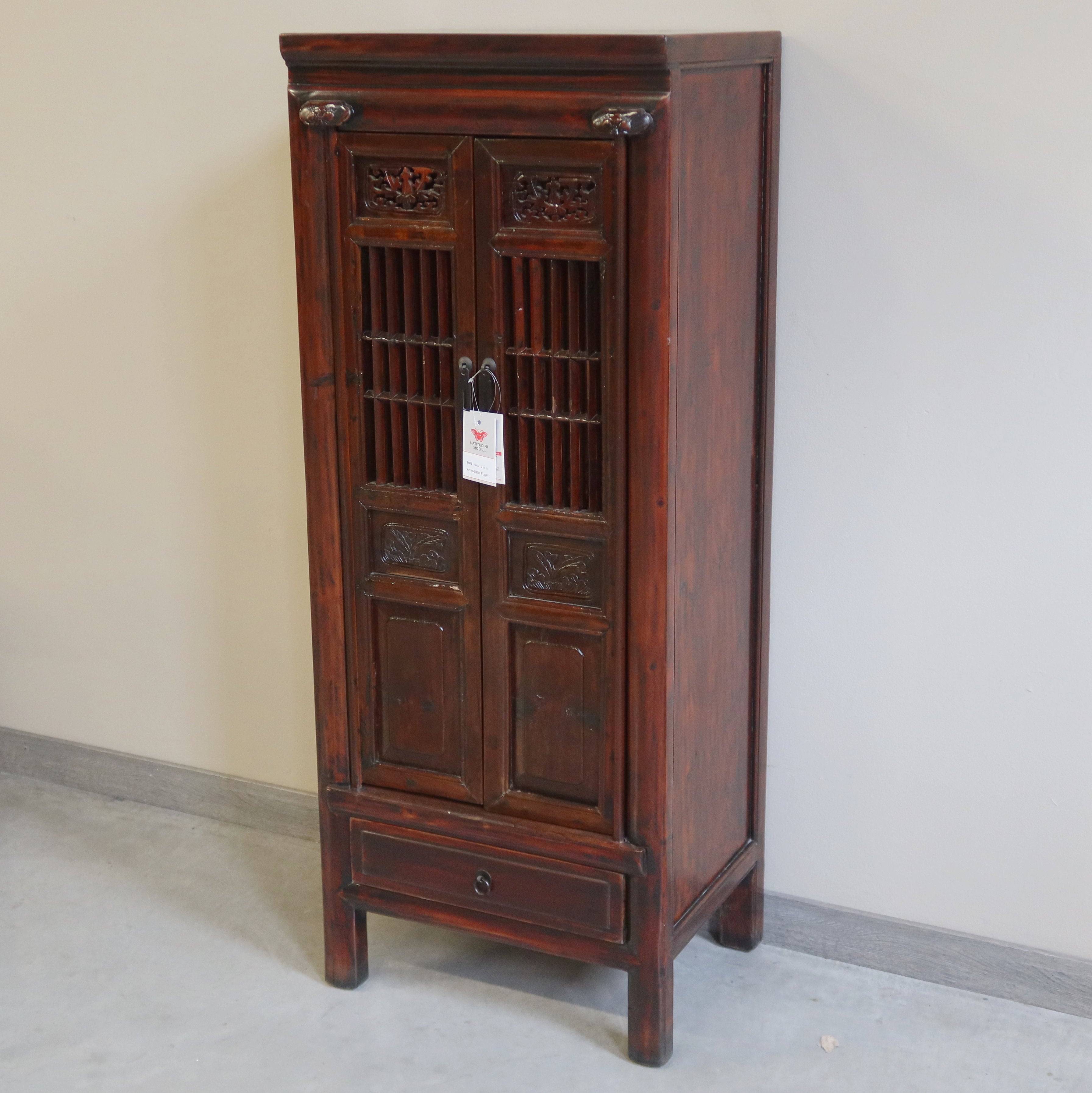 ARMADIETTO A COLONNA DEL FUJAN