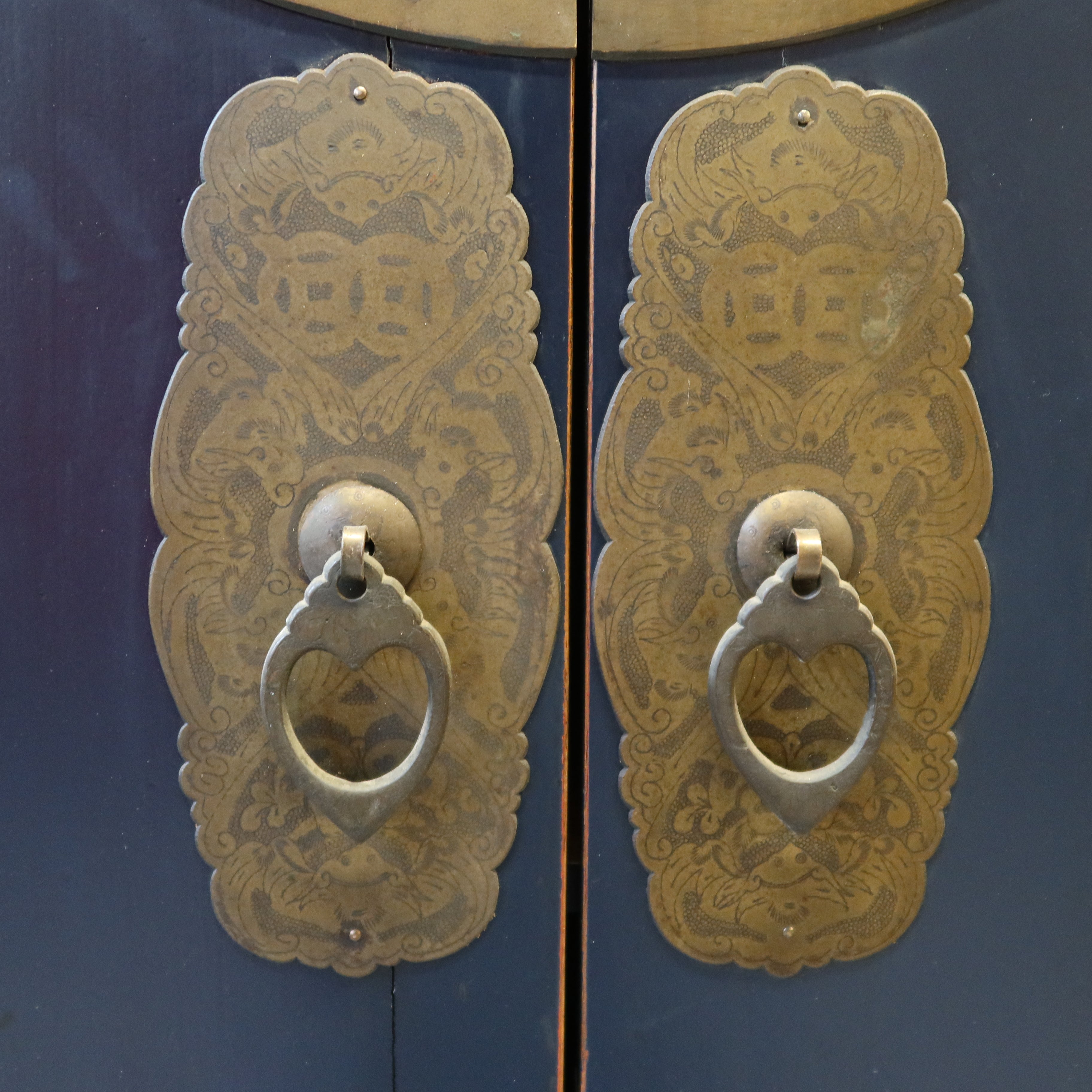 ARMADIO NUZIALE IN LACCA