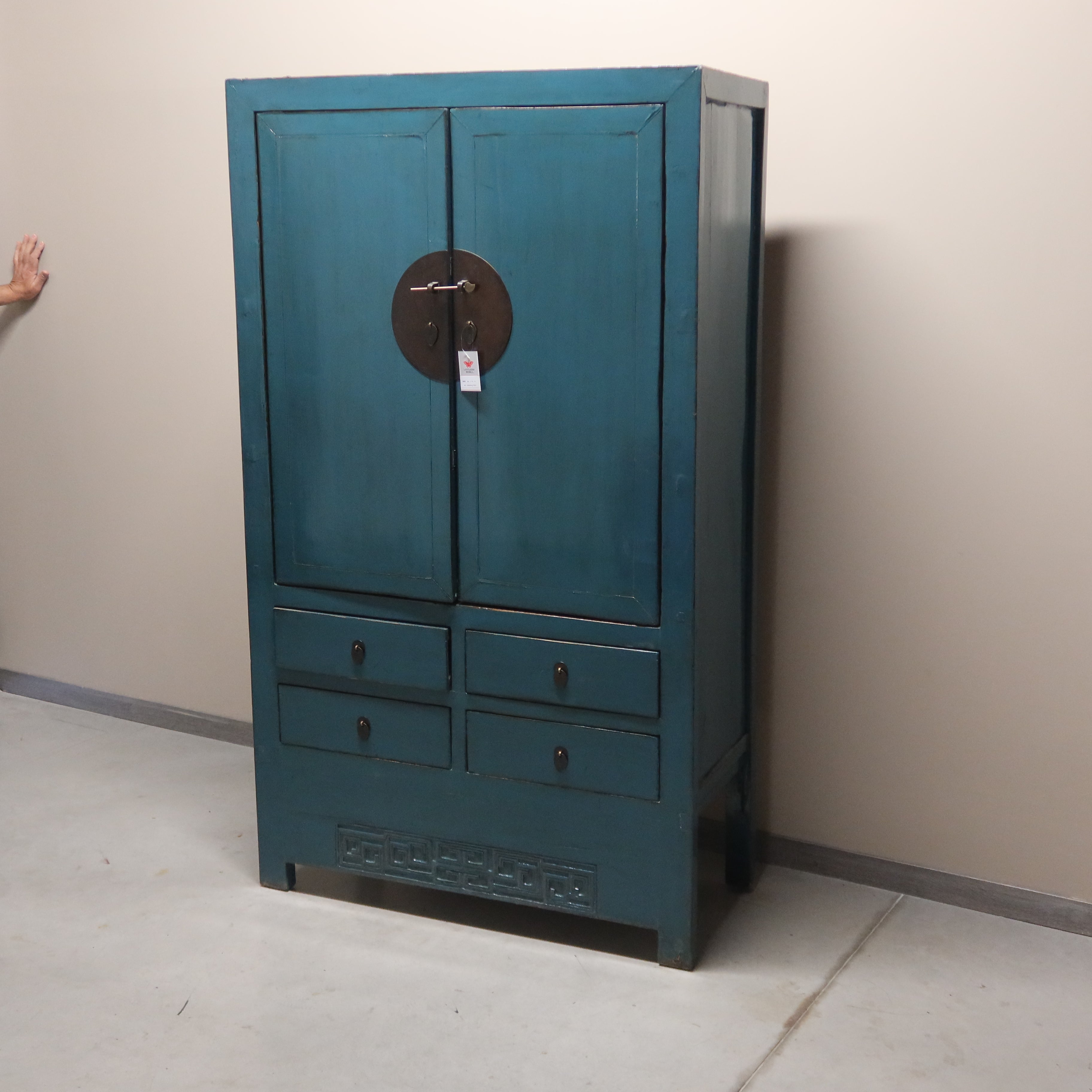 ARMADIO CINESE IN LACCA