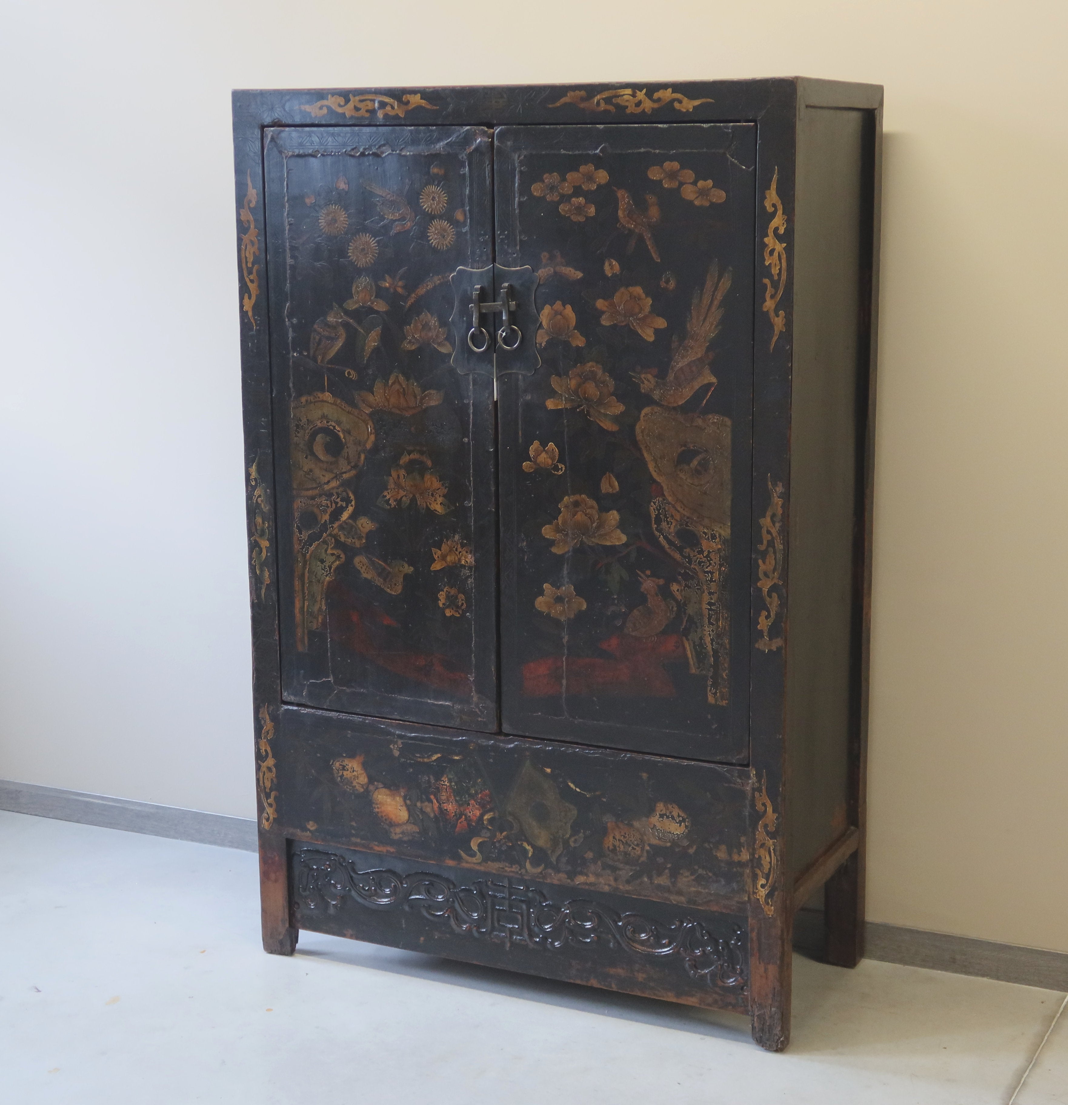 ARMADIO SHANXI NERO DECORATO