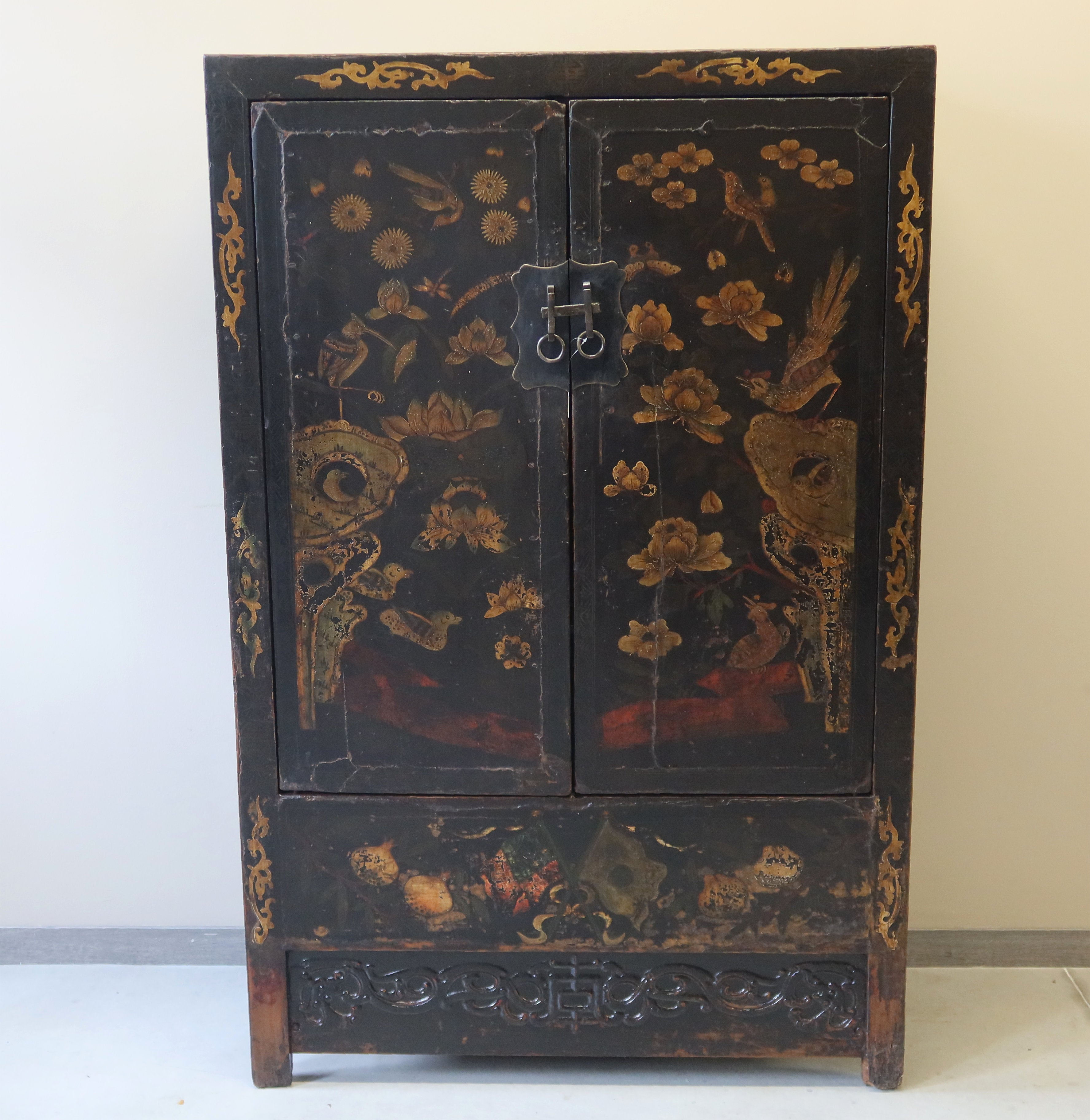 ARMADIO SHANXI NERO DECORATO