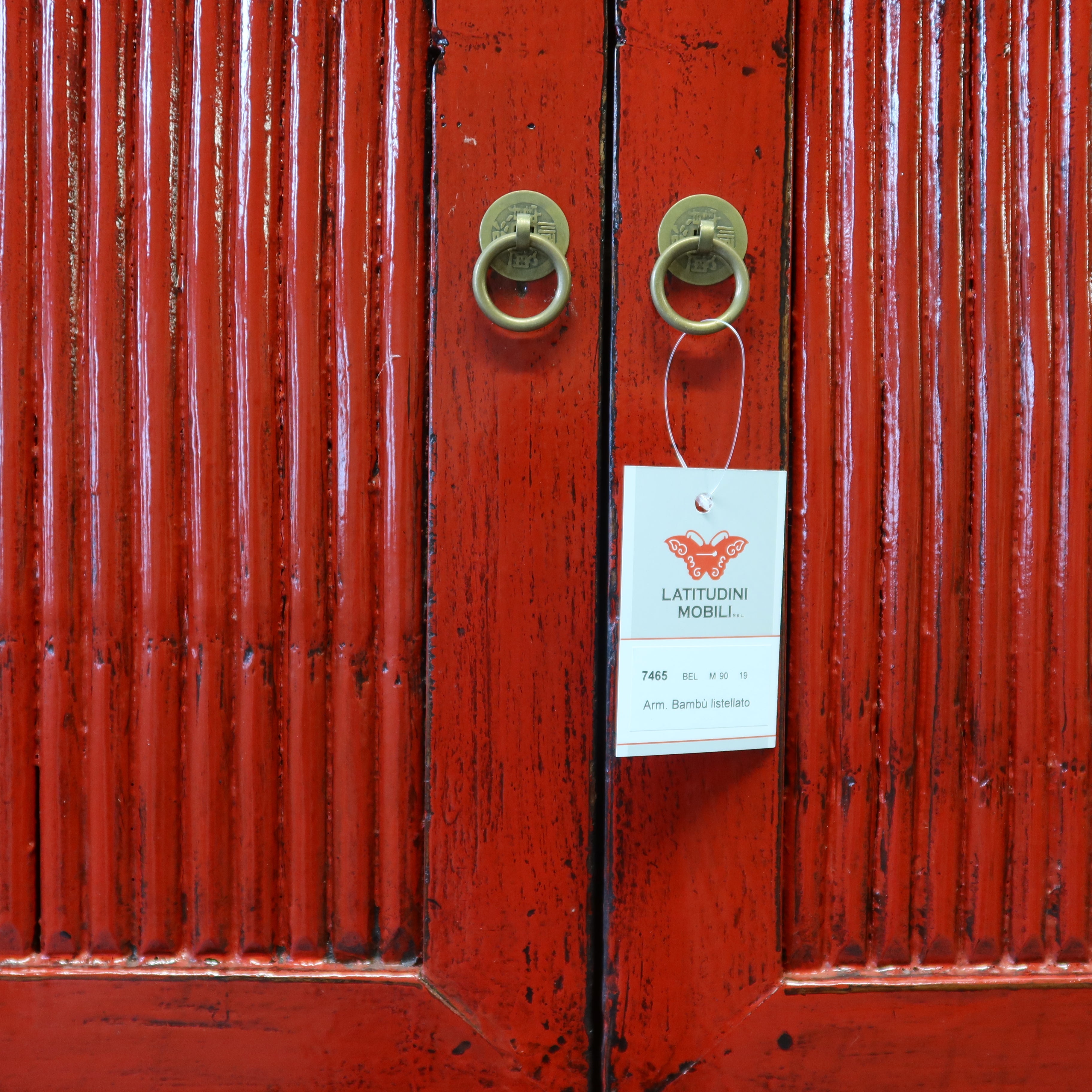 ARMADIO LISTELLATO IN BAMBU' LACCA ROSSA