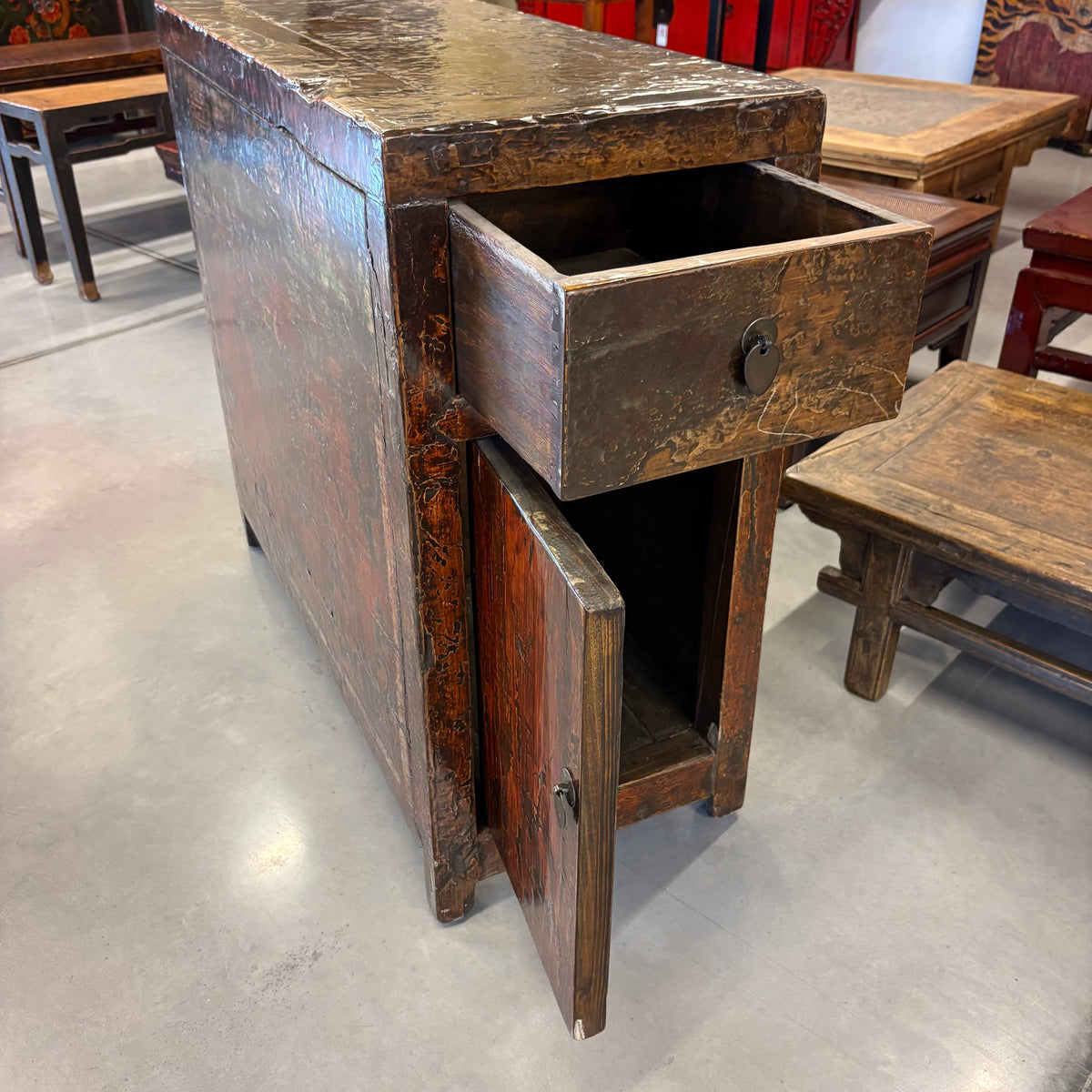 CREDENZA MONGOLIA APERTURA LATERALE FRONTE DECORATO