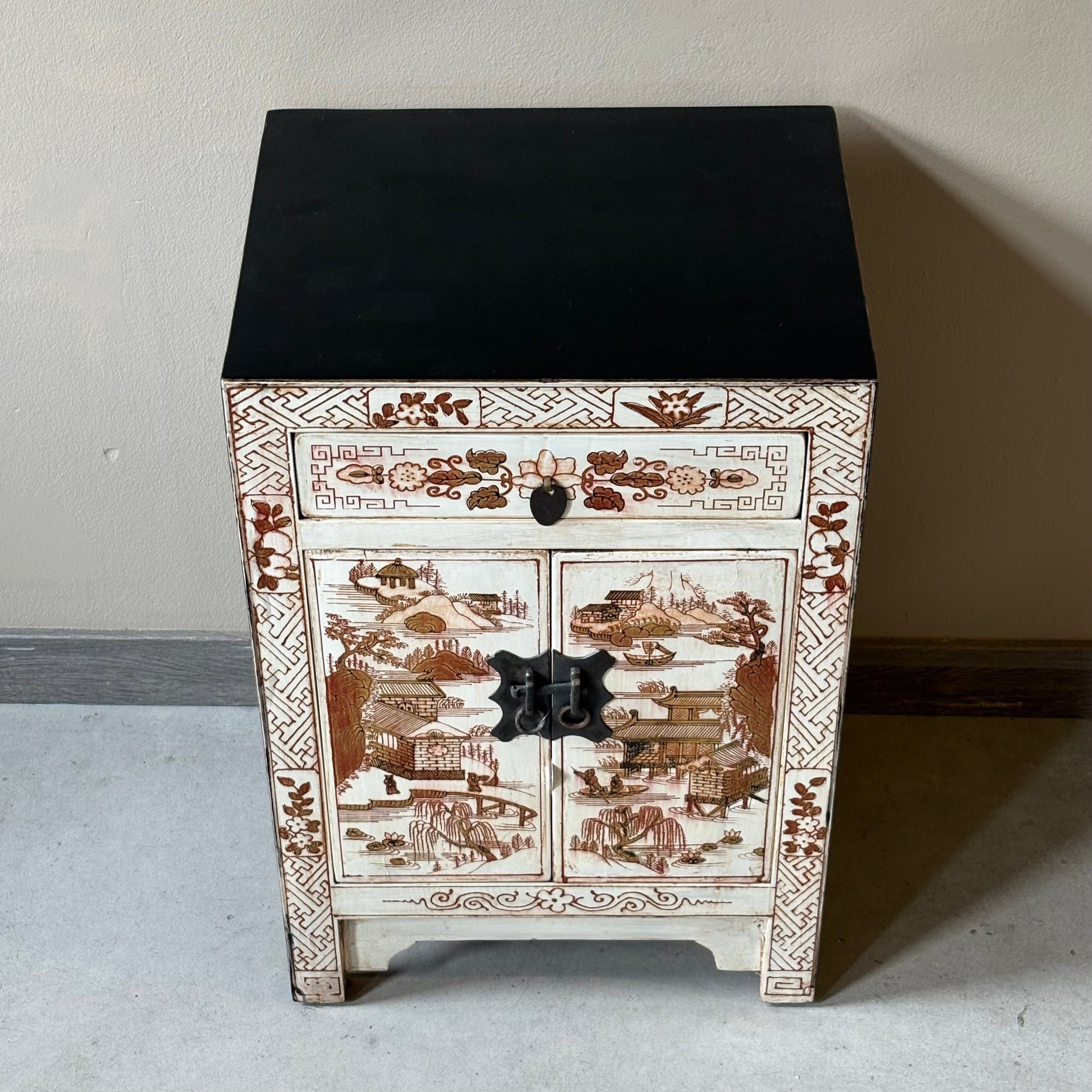 COMODINO SHANXI LACCA BIANCA DECORATA