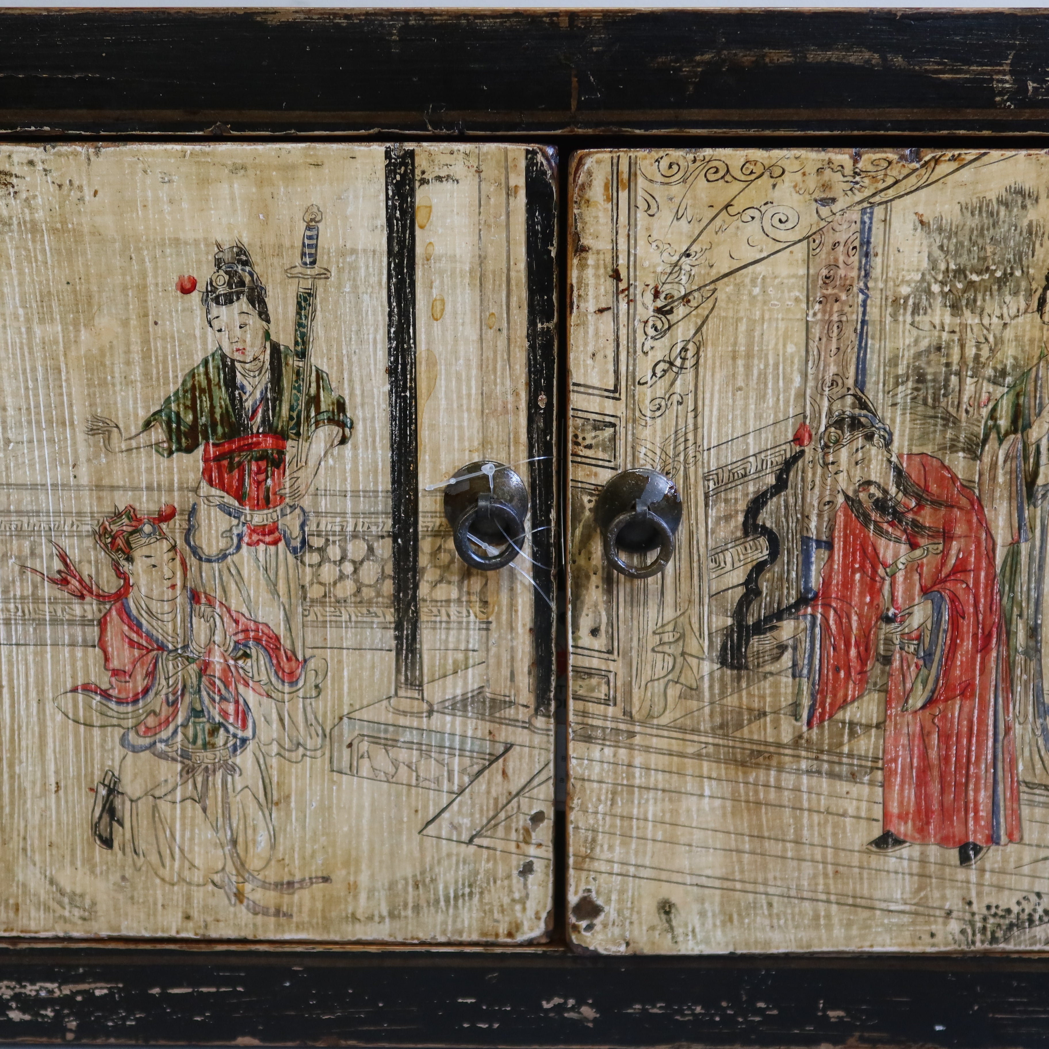 BAULE IN LACCA A DUE ANTE DECORATE