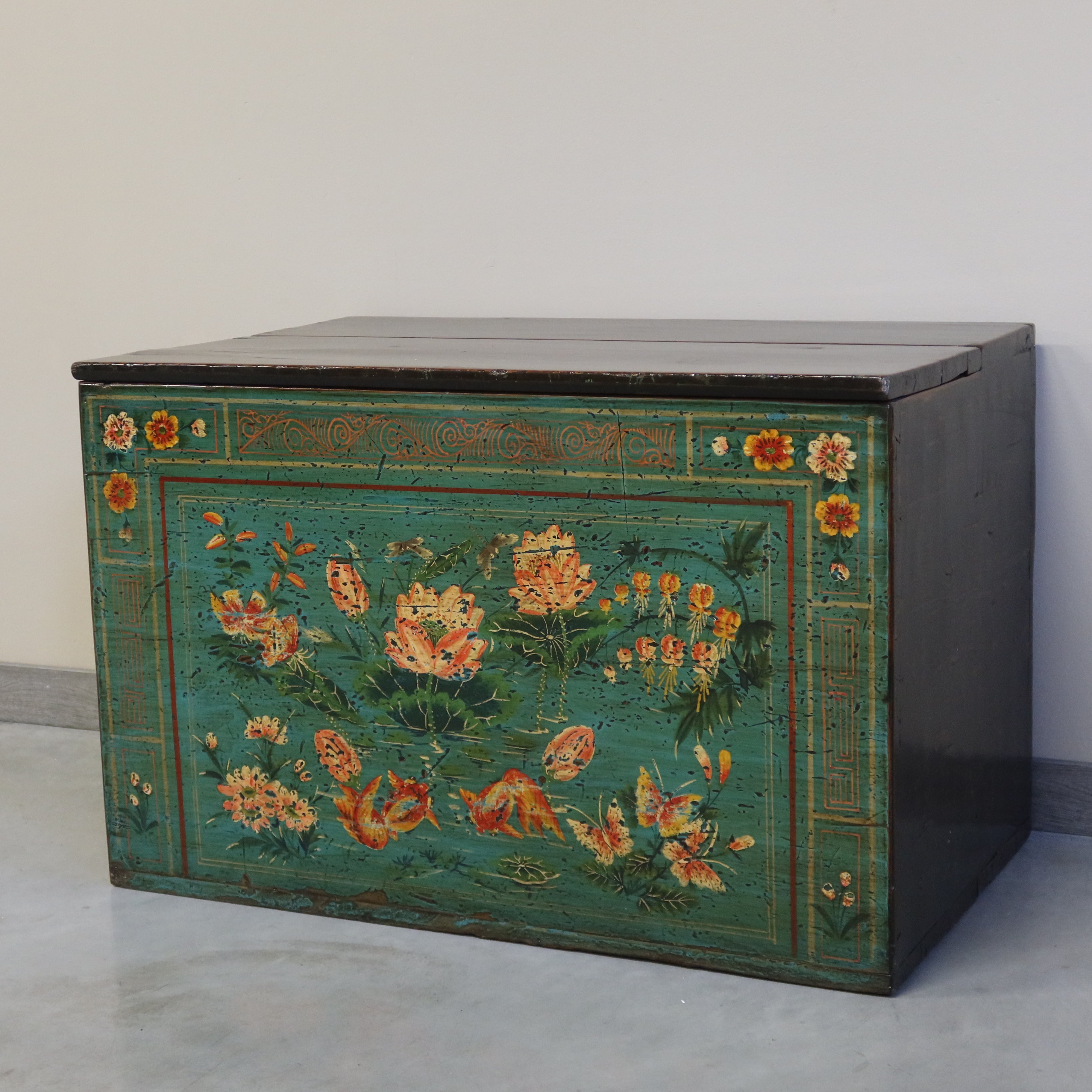 BAULE DECORATO DEL DONGBEI