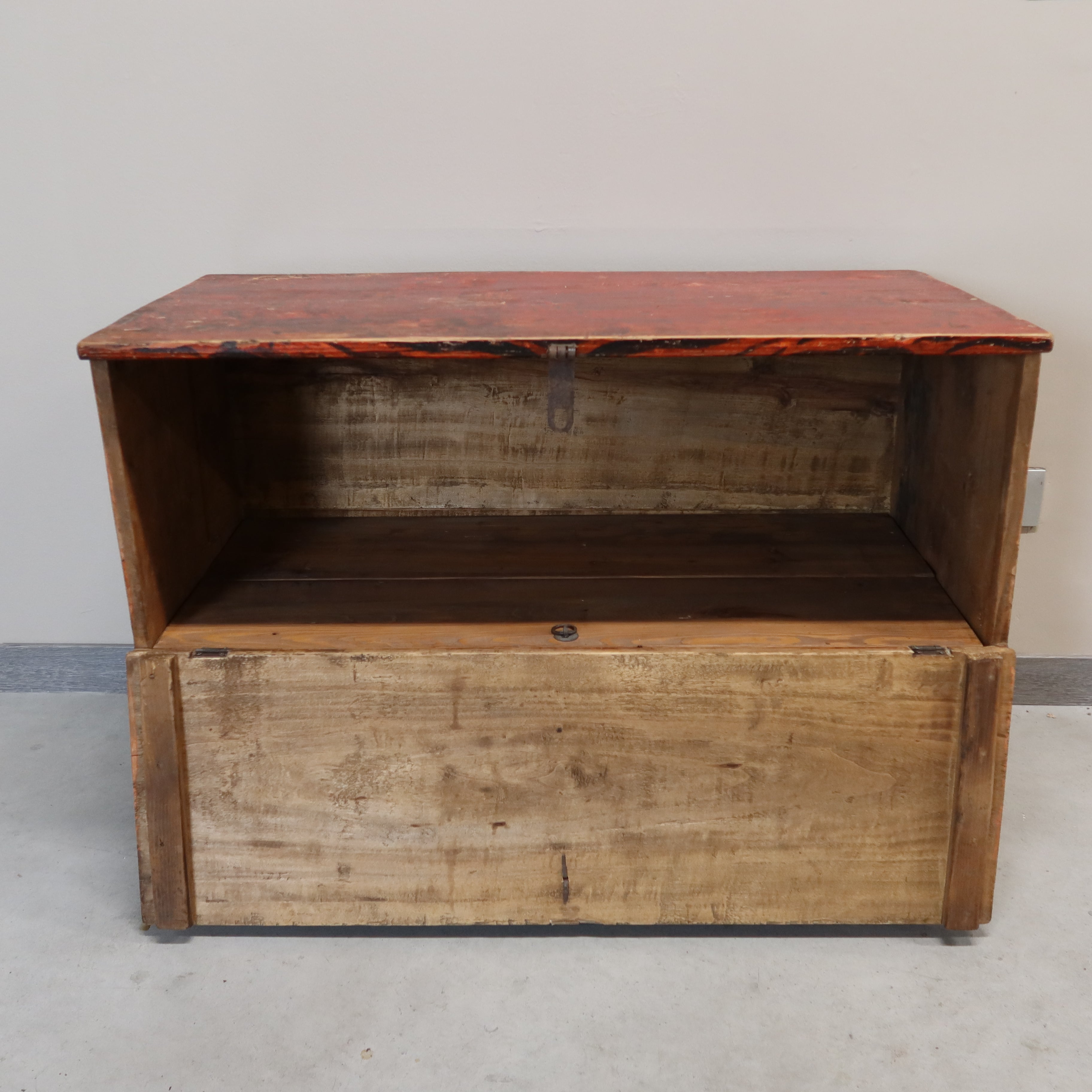 BAULE DEL QINGHAI CON DECORO TIGRE