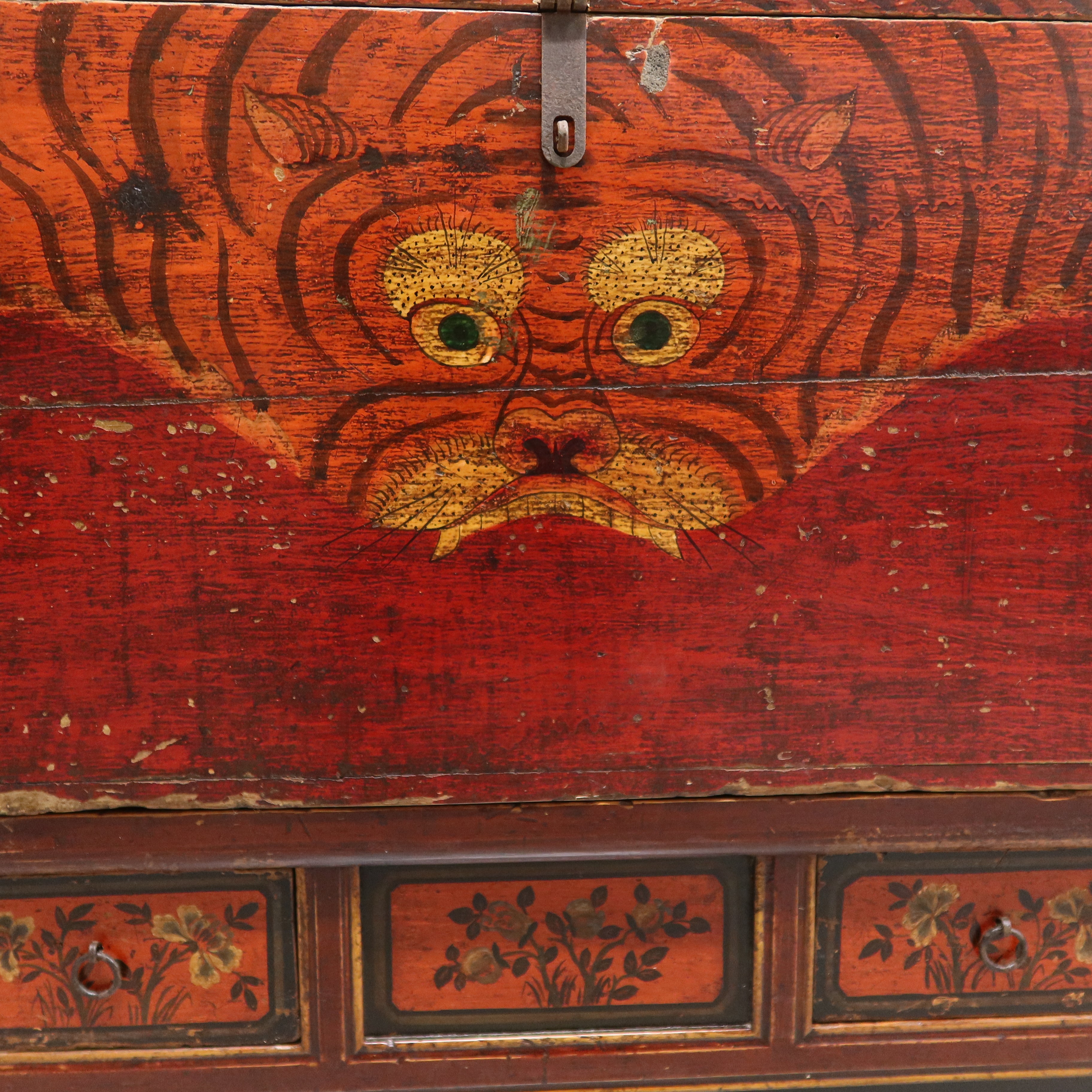 BAULE DEL QINGHAI CON BASE A 3C "DECORO TIGRE"