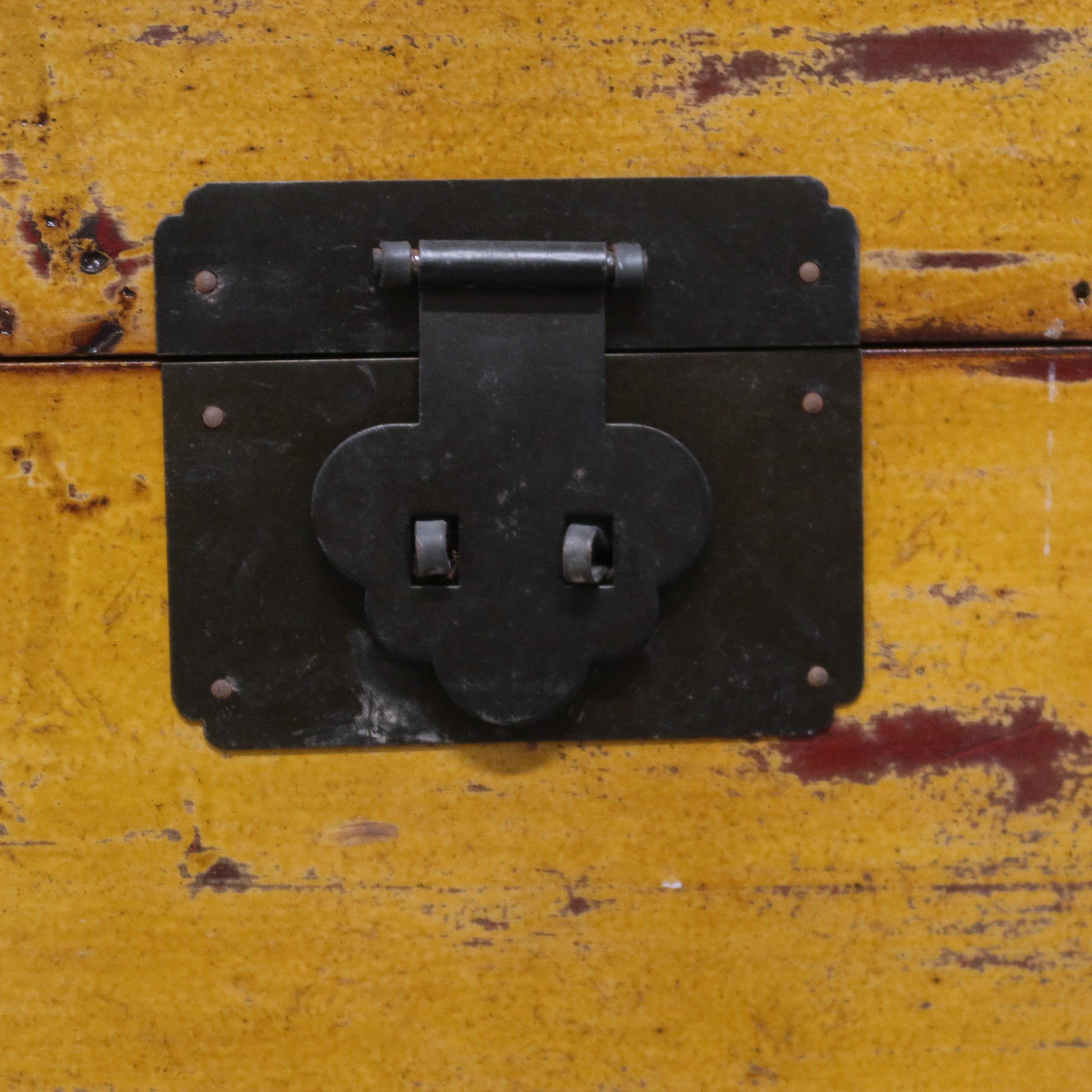 BAULE CUBICO LACCA GIALLA