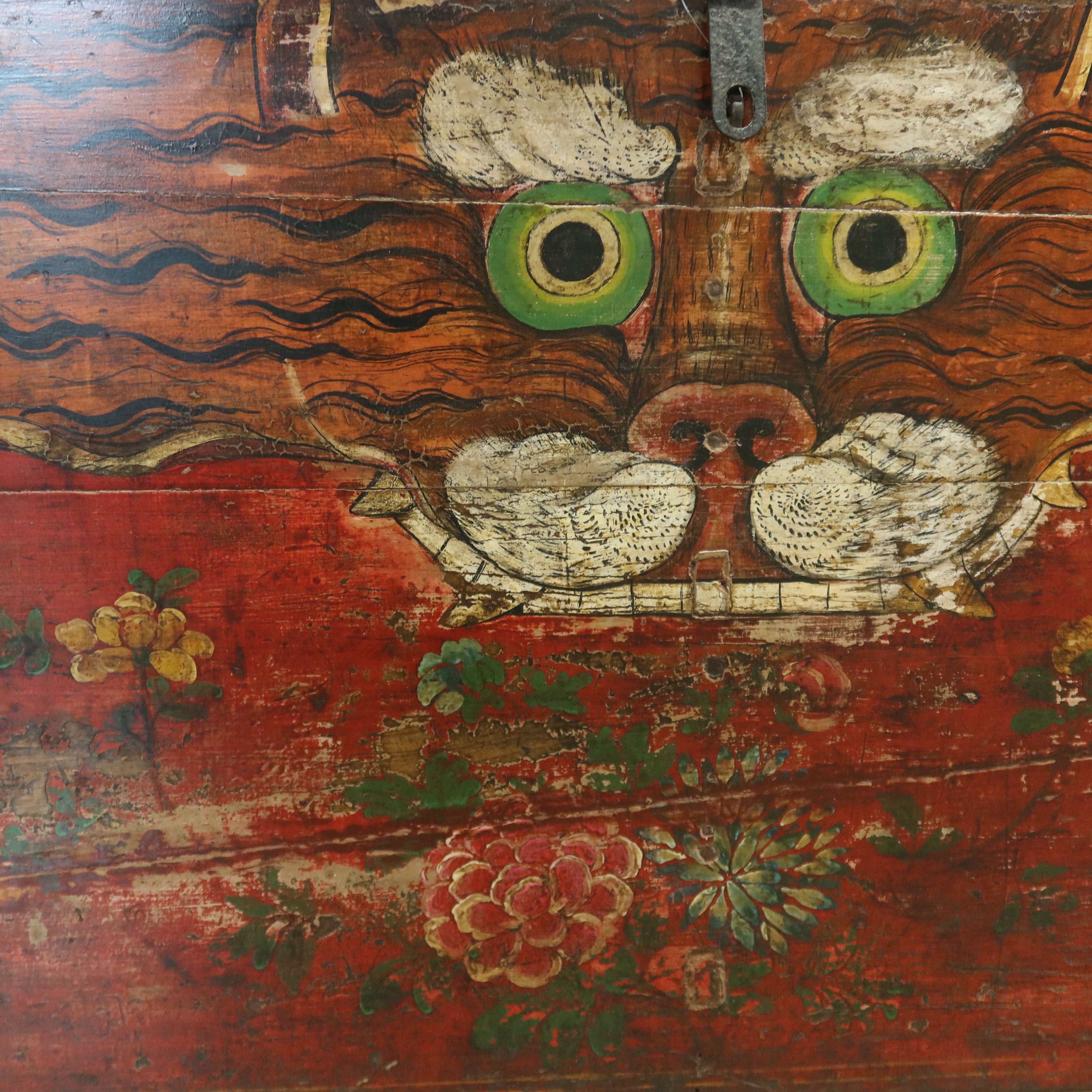 BAULE DEL QINGHAI CON DECORO TIGRE