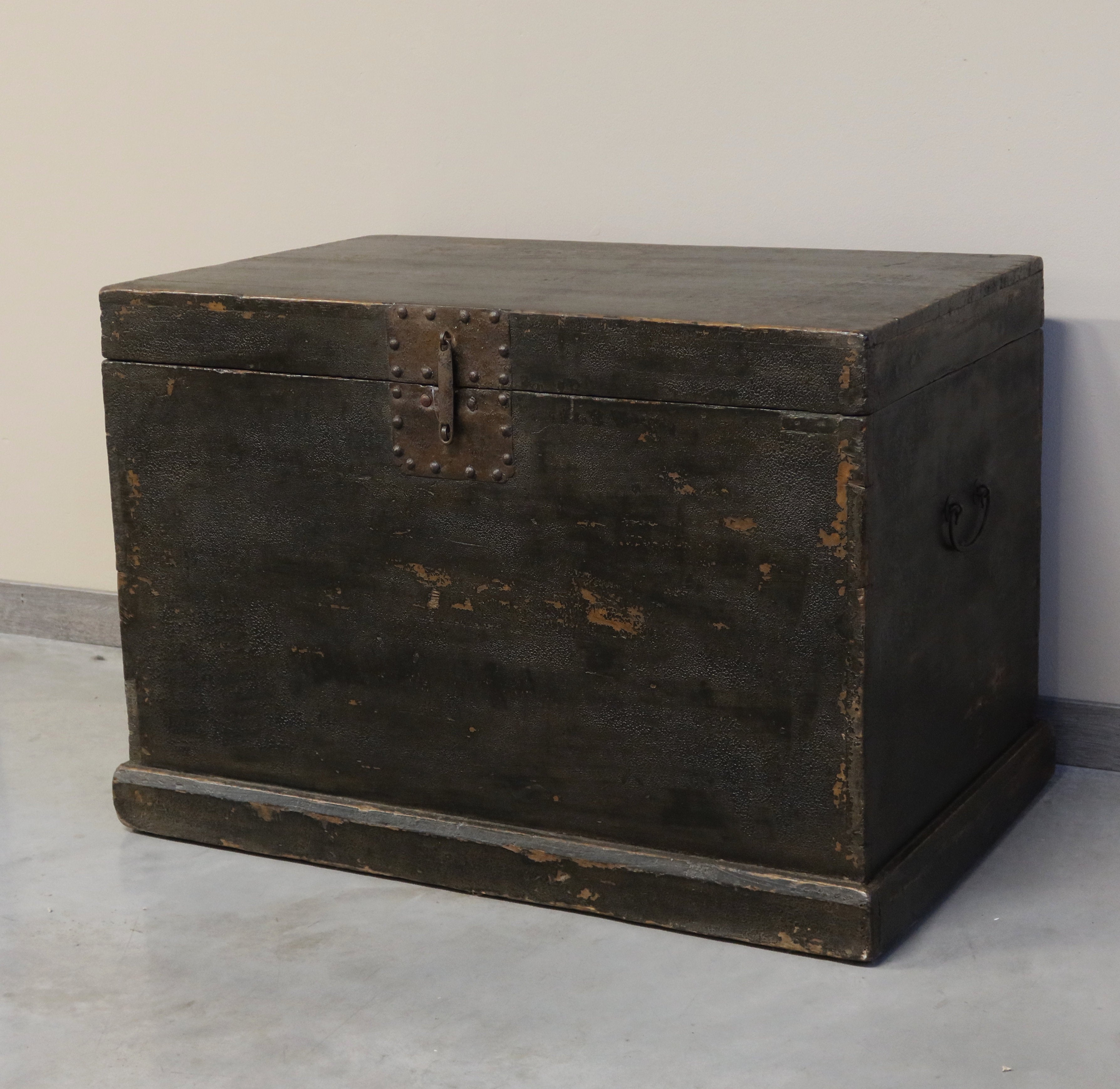 BAULE FORZIERE OLMO CINESE