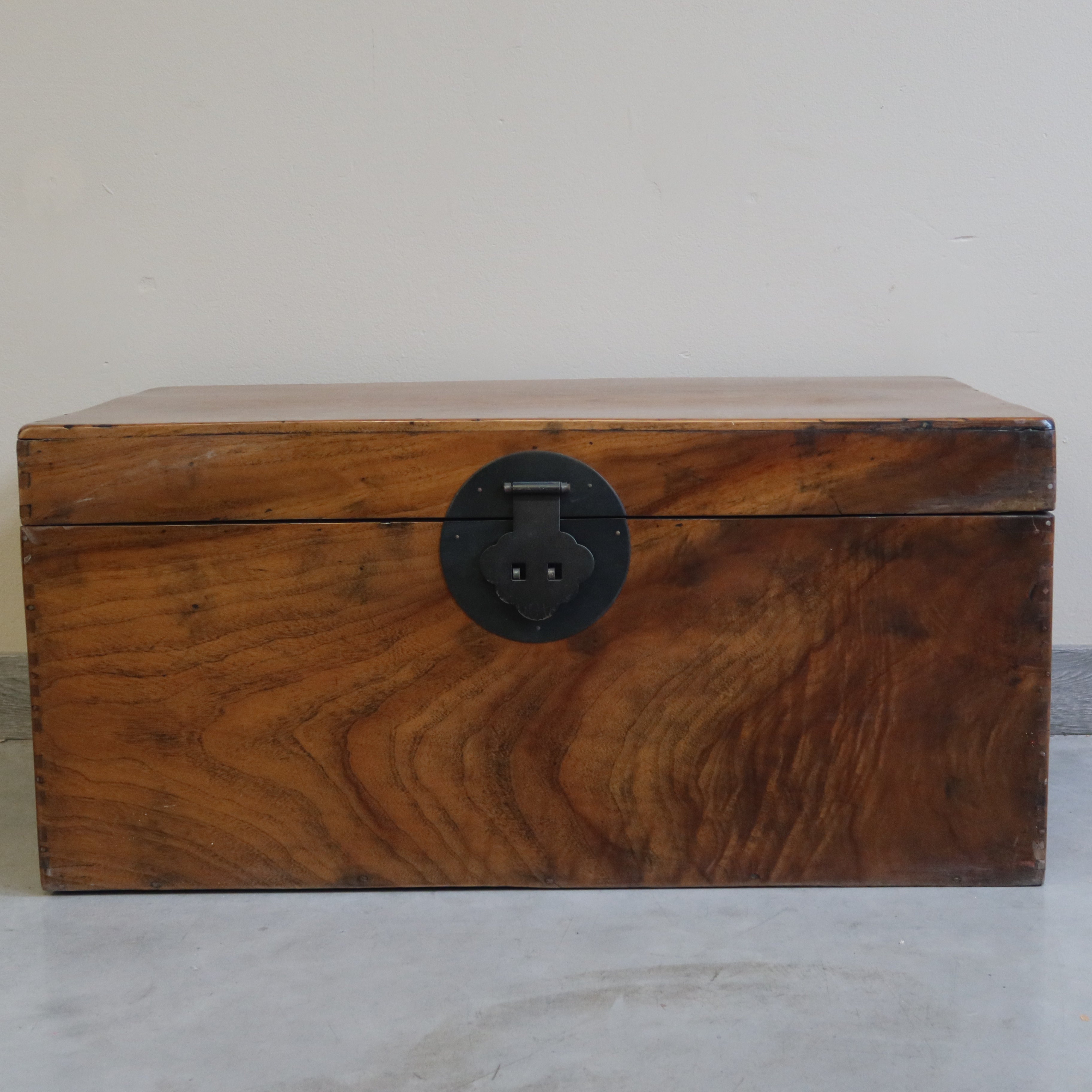 BAULE CINESE IN CANFORA