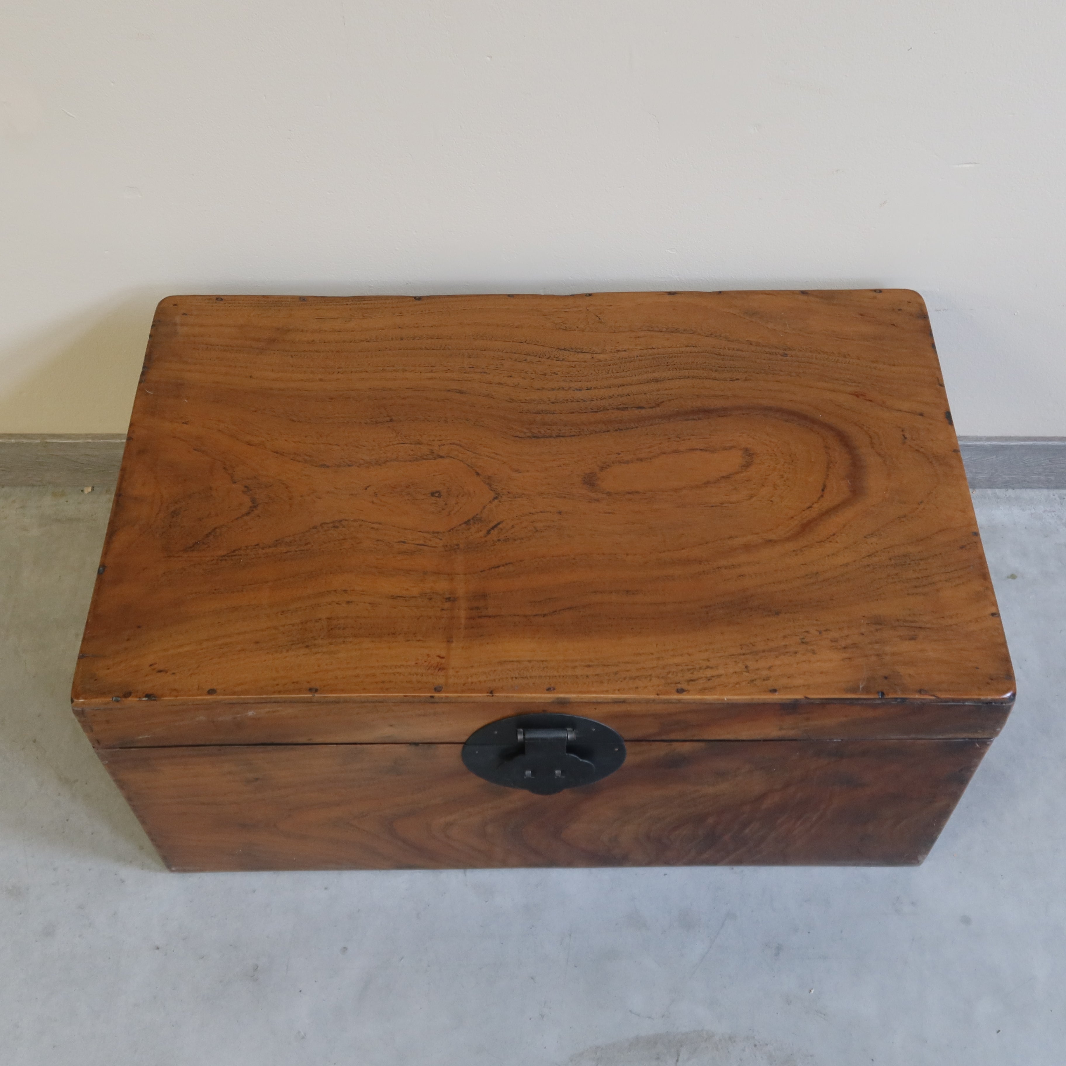 BAULE CINESE IN CANFORA