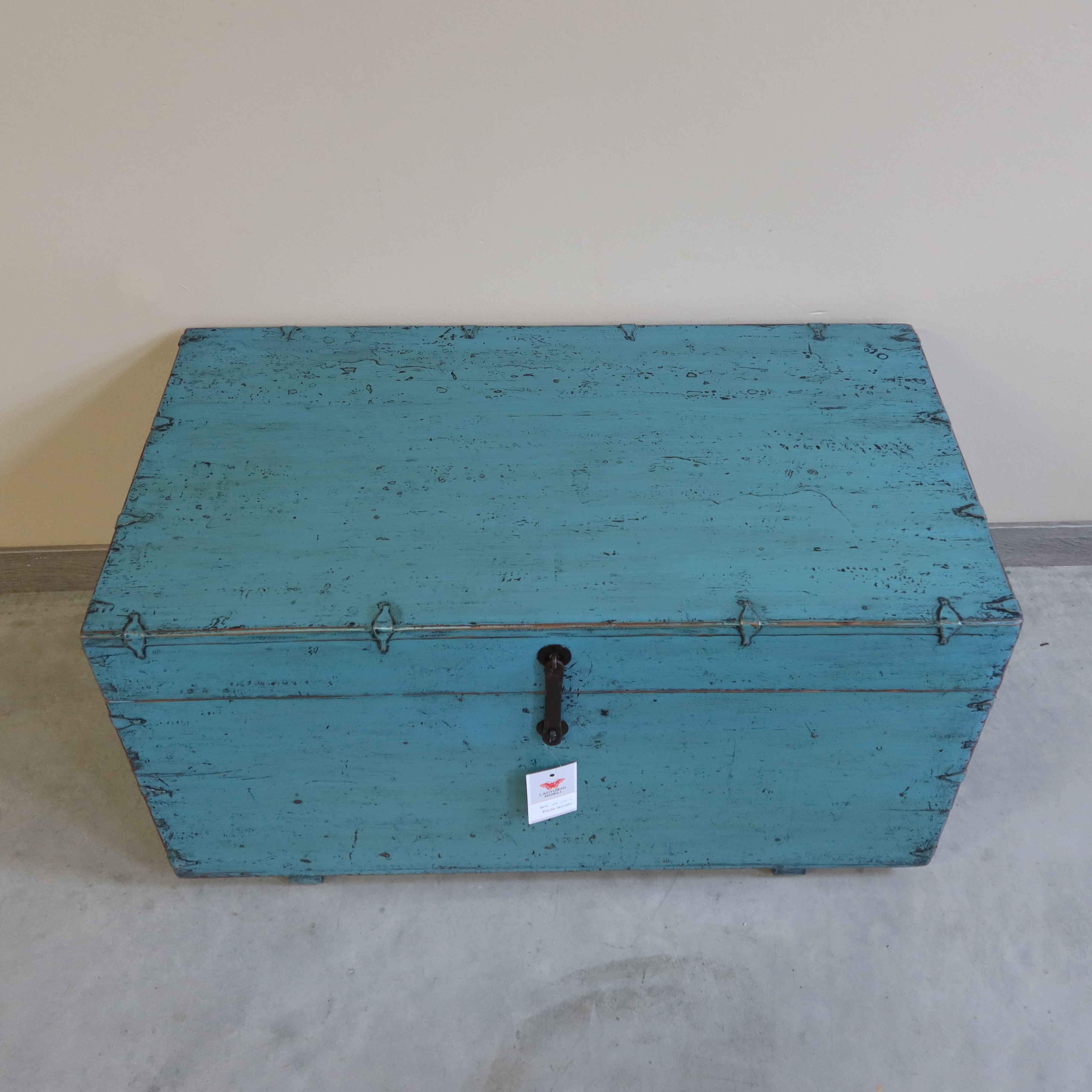 BAULE CINESE IN LACCA AZZURRA