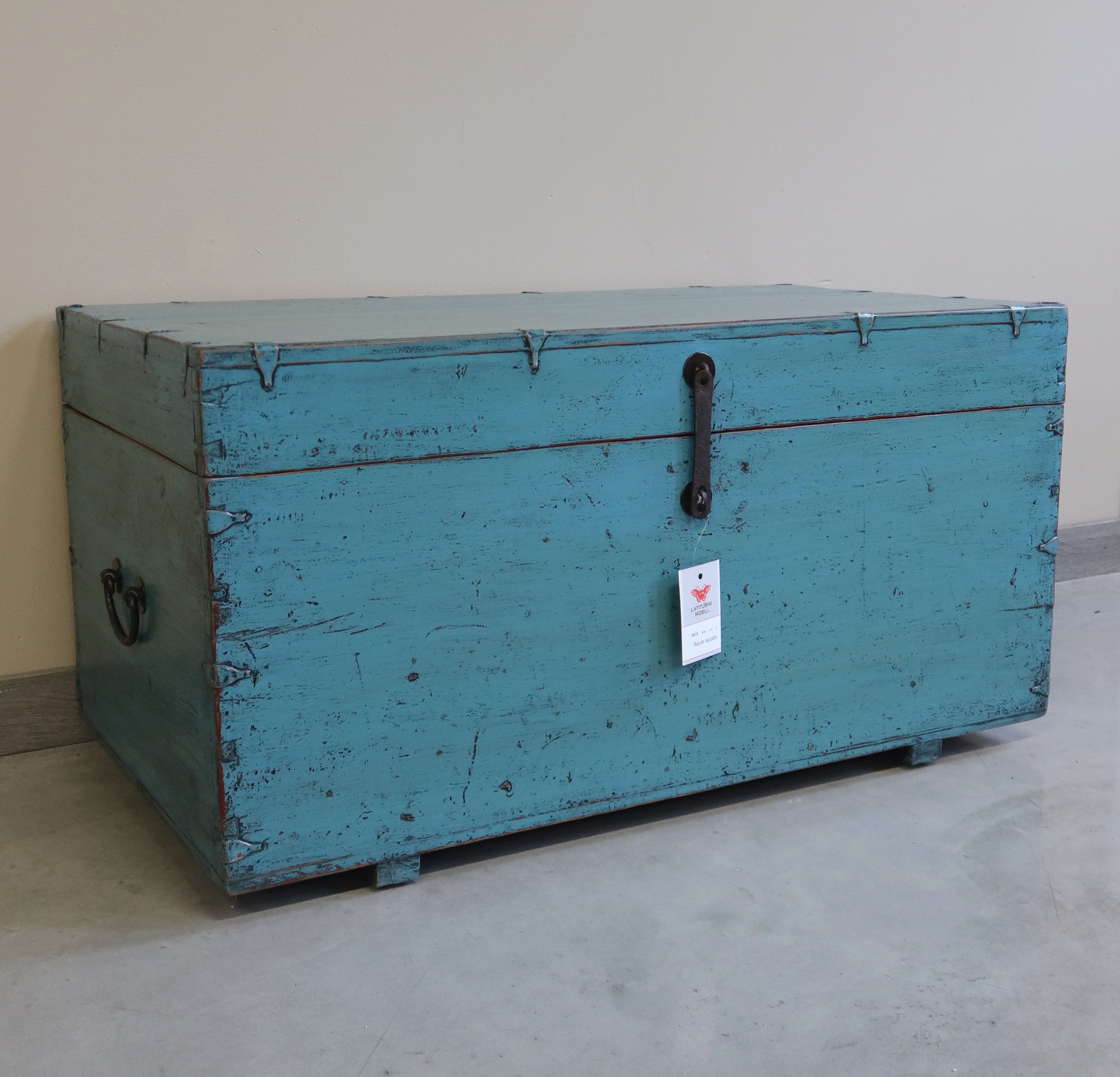 BAULE CINESE IN LACCA AZZURRA