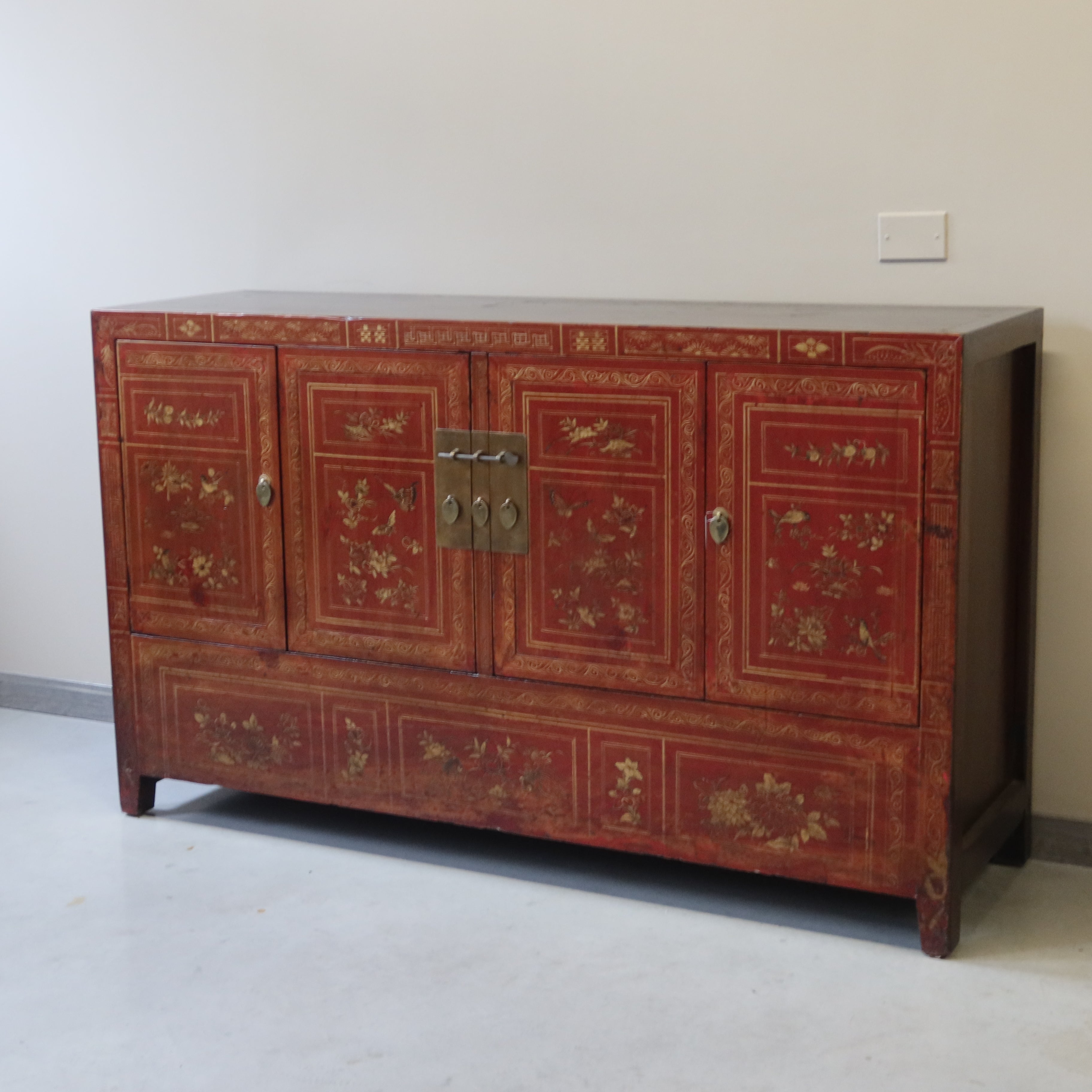 BUFFET CINESE DECORATO DEL DONGBEI