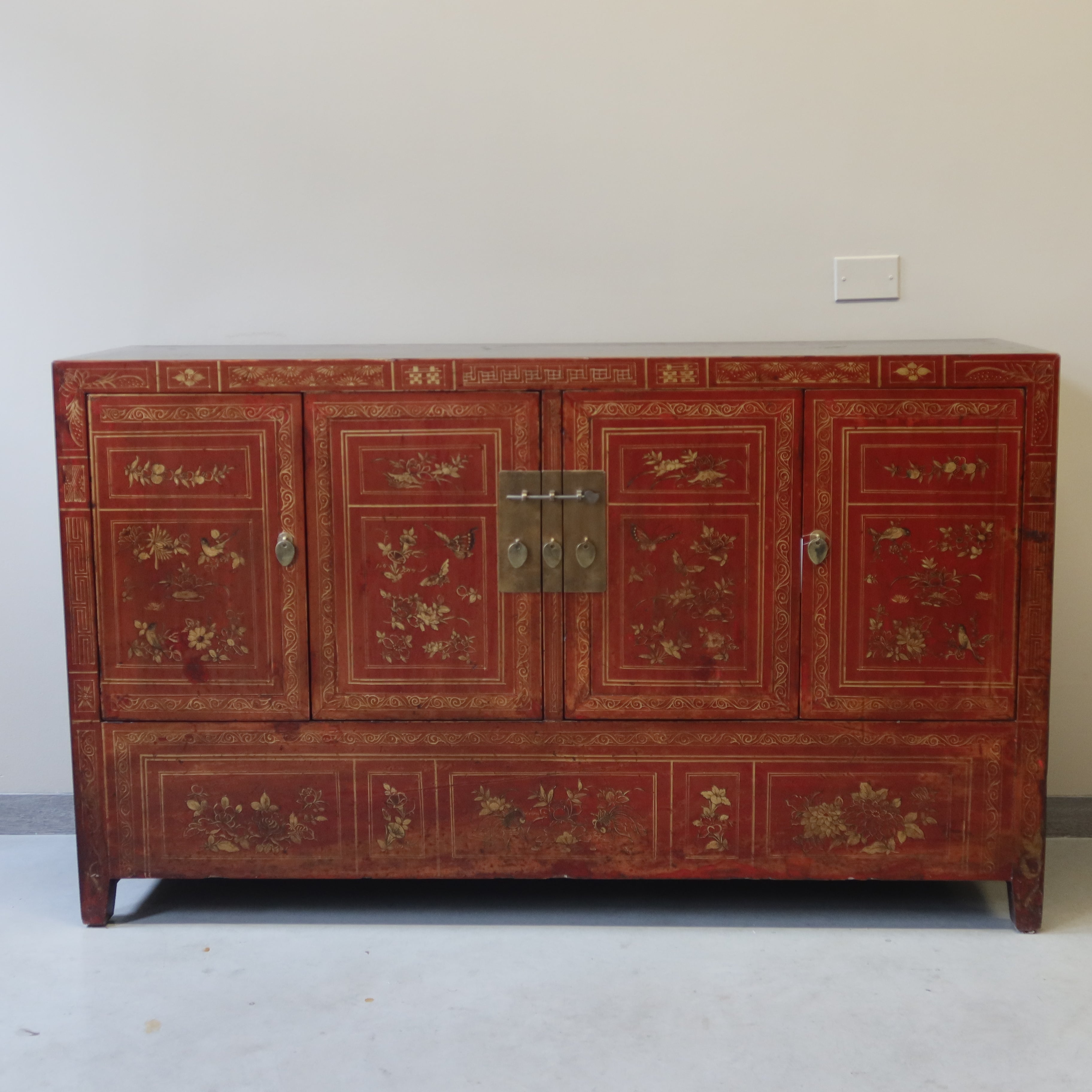 BUFFET CINESE DECORATO DEL DONGBEI