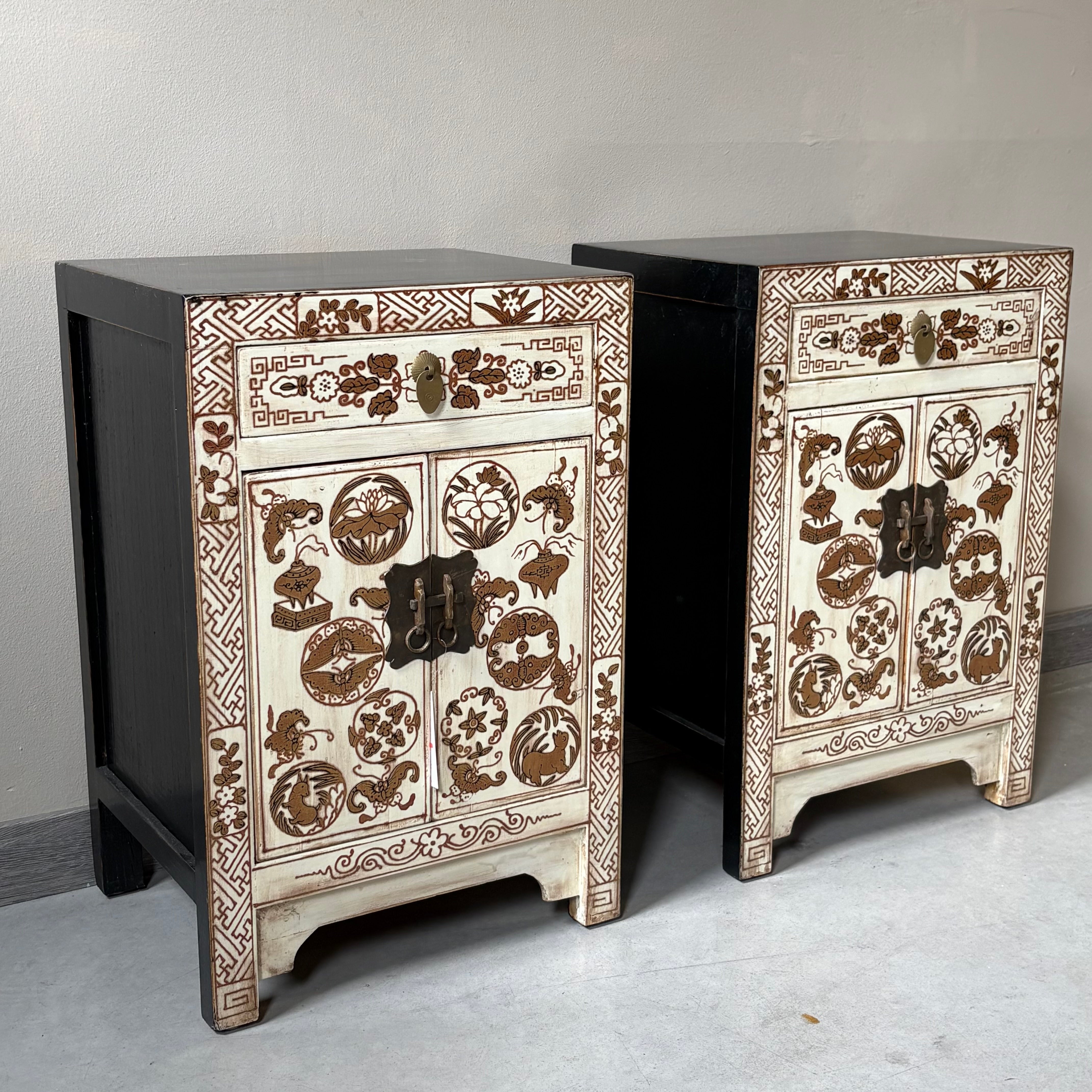 COMODINI CINESI SHANXI LACCA DECORATA