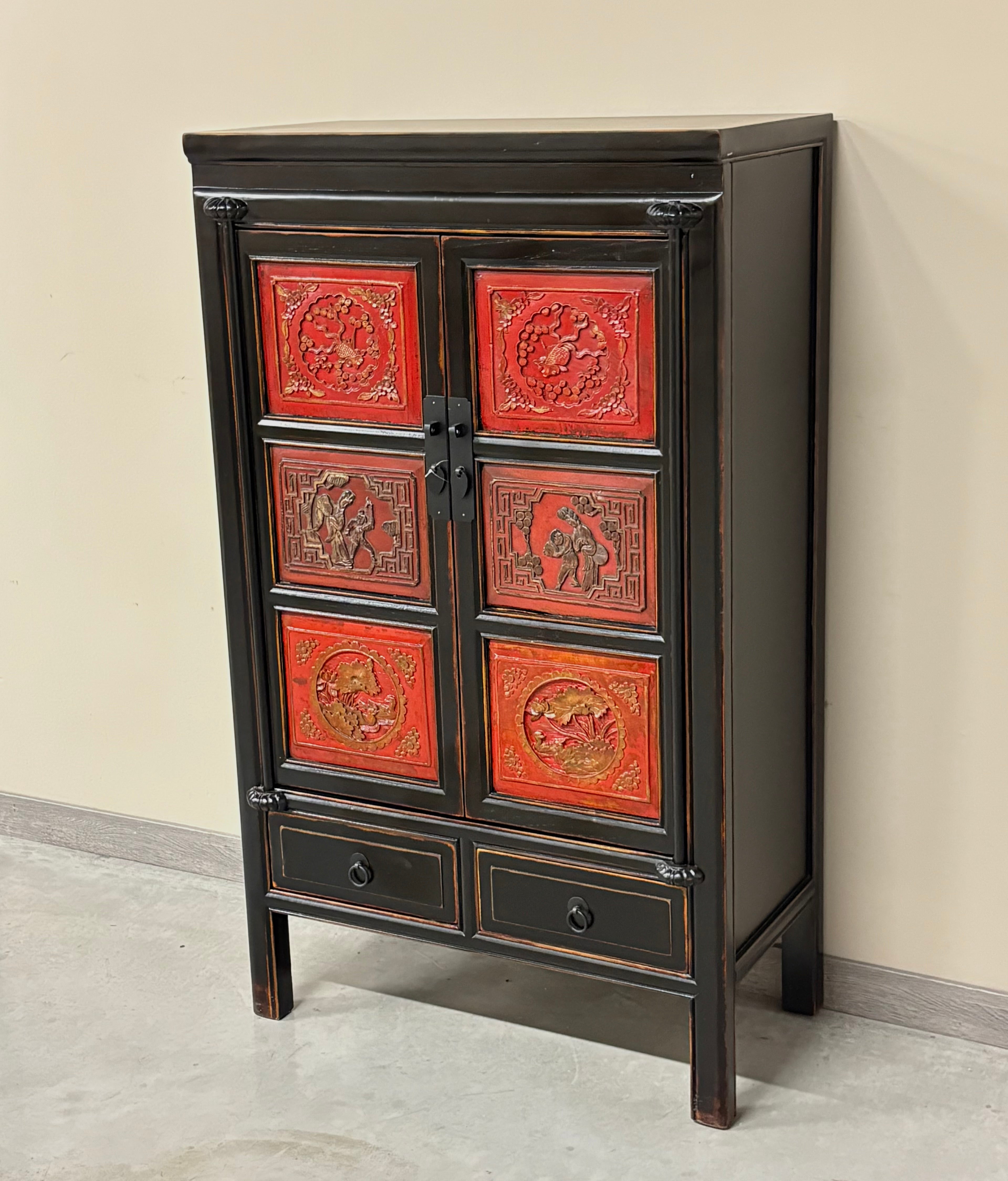 CREDENZINO DEL FUJIAN ANTE INTAGLIATE