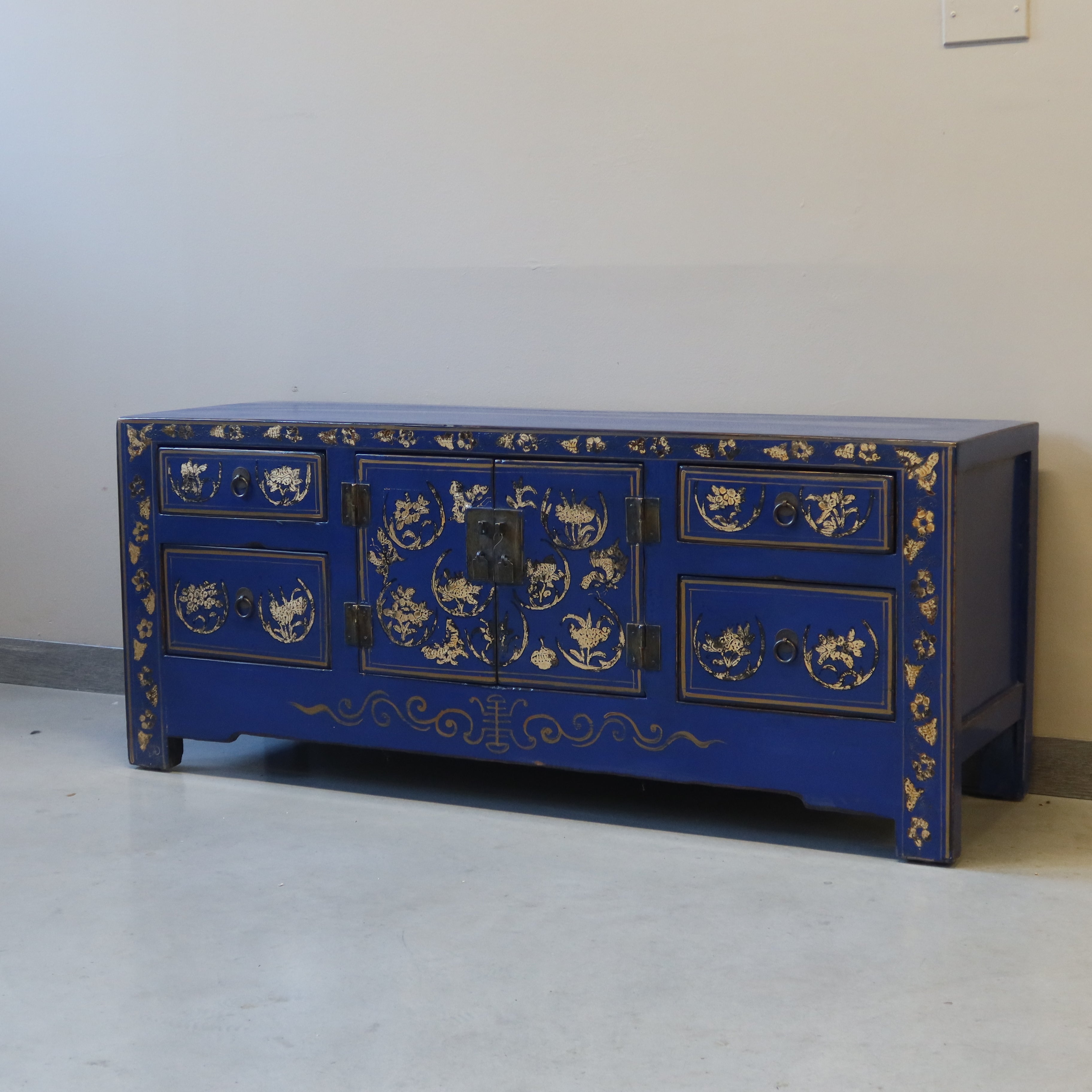 CASSAPANCHINA CINESE DELLO SHANXI IN LACCA DECORATA