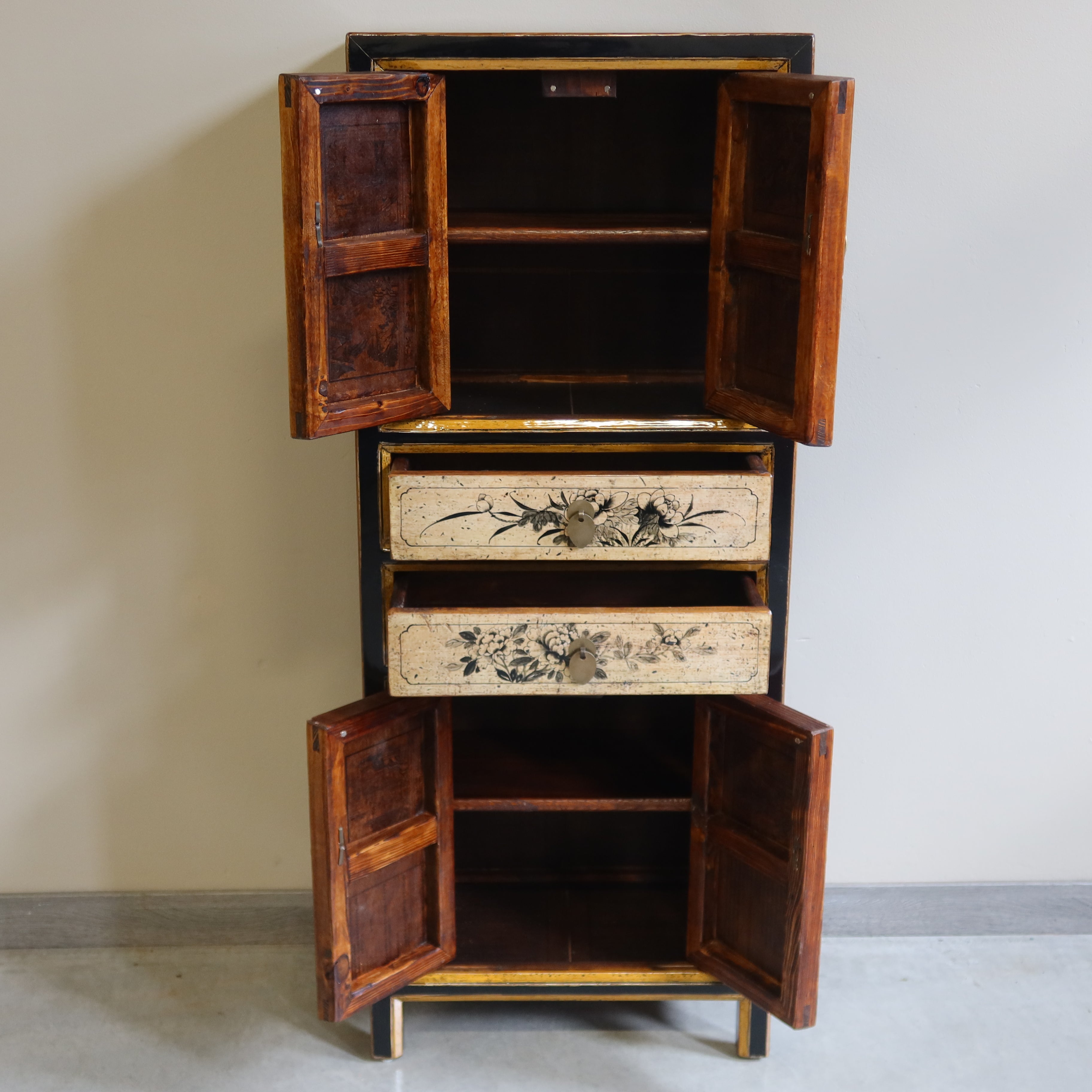 COLONNINA MONGOLIA ANTE E CASSETTI