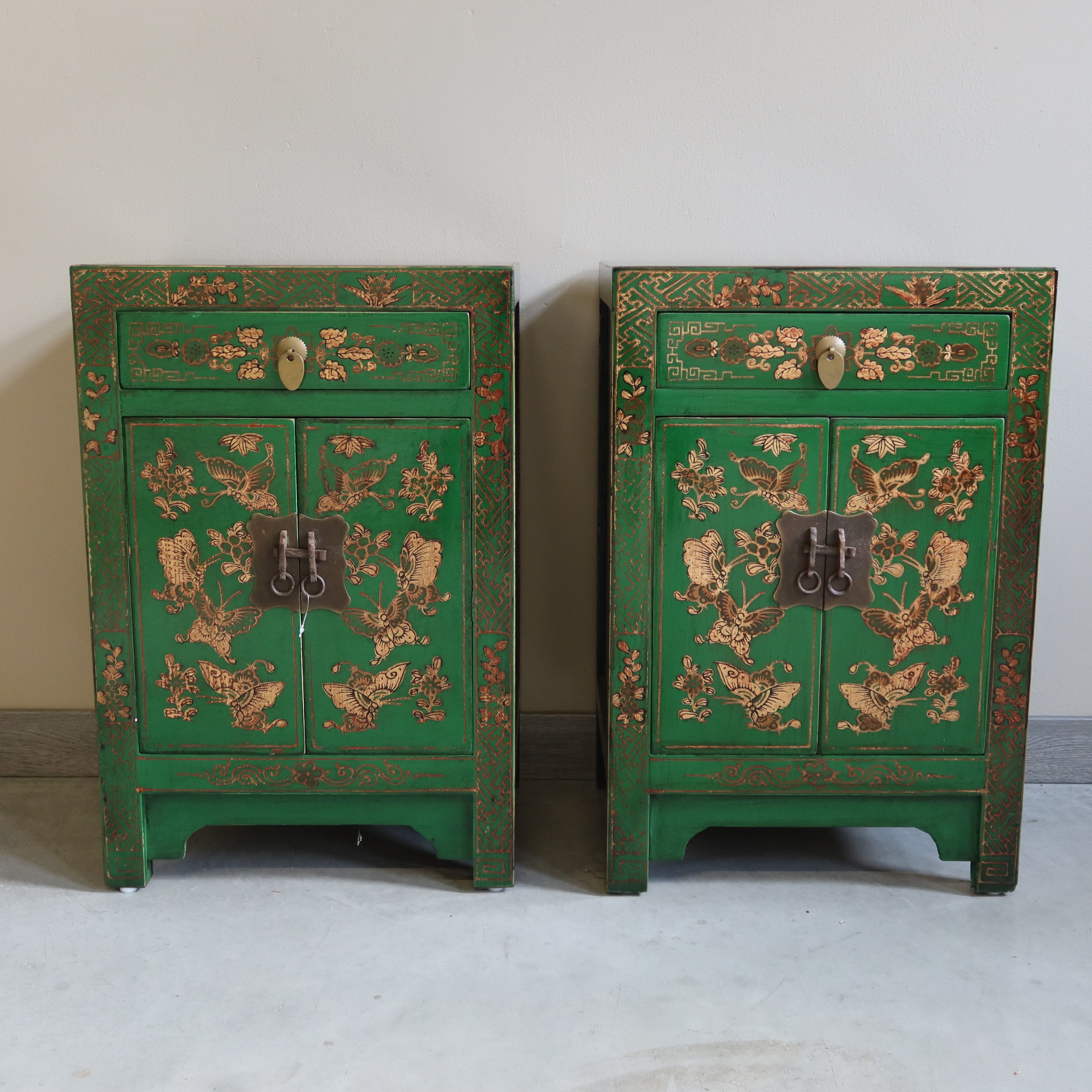 COMODINI CINESI SHANXI LACCA DECORATA