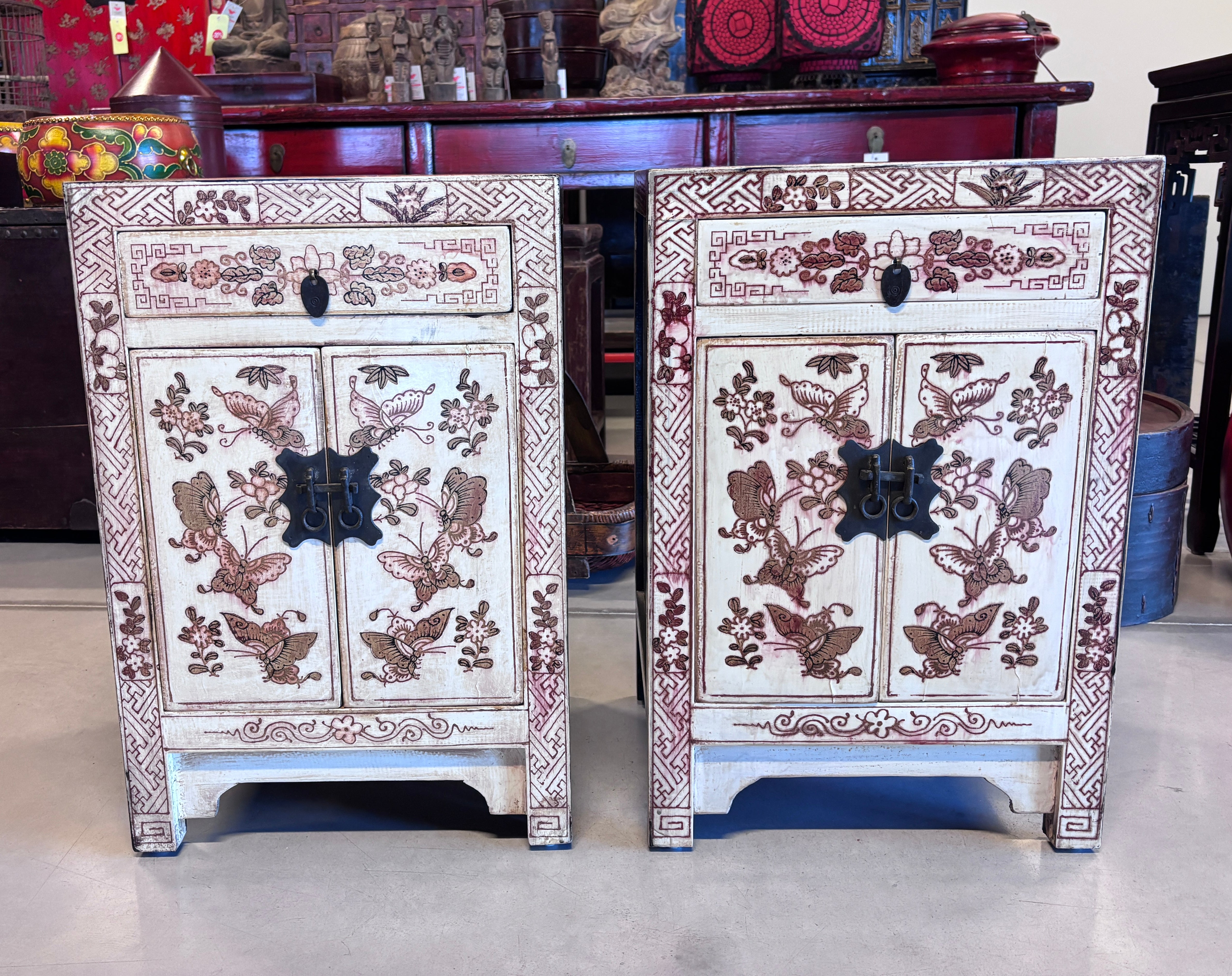 COMODINO SHANXI LACCA BIANCA DECORATA