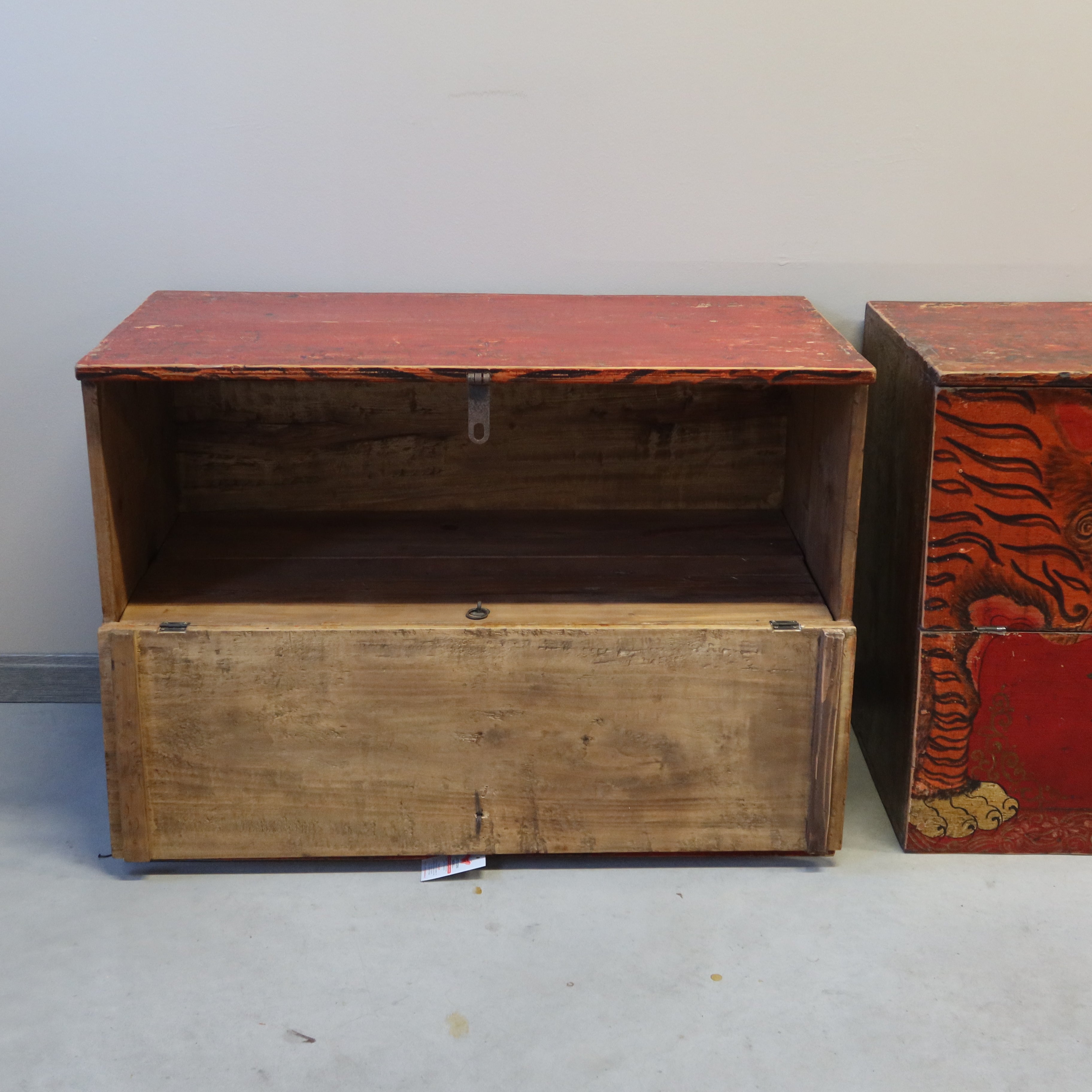 BAULE DEL QINGHAI CON DECORO TIGRE