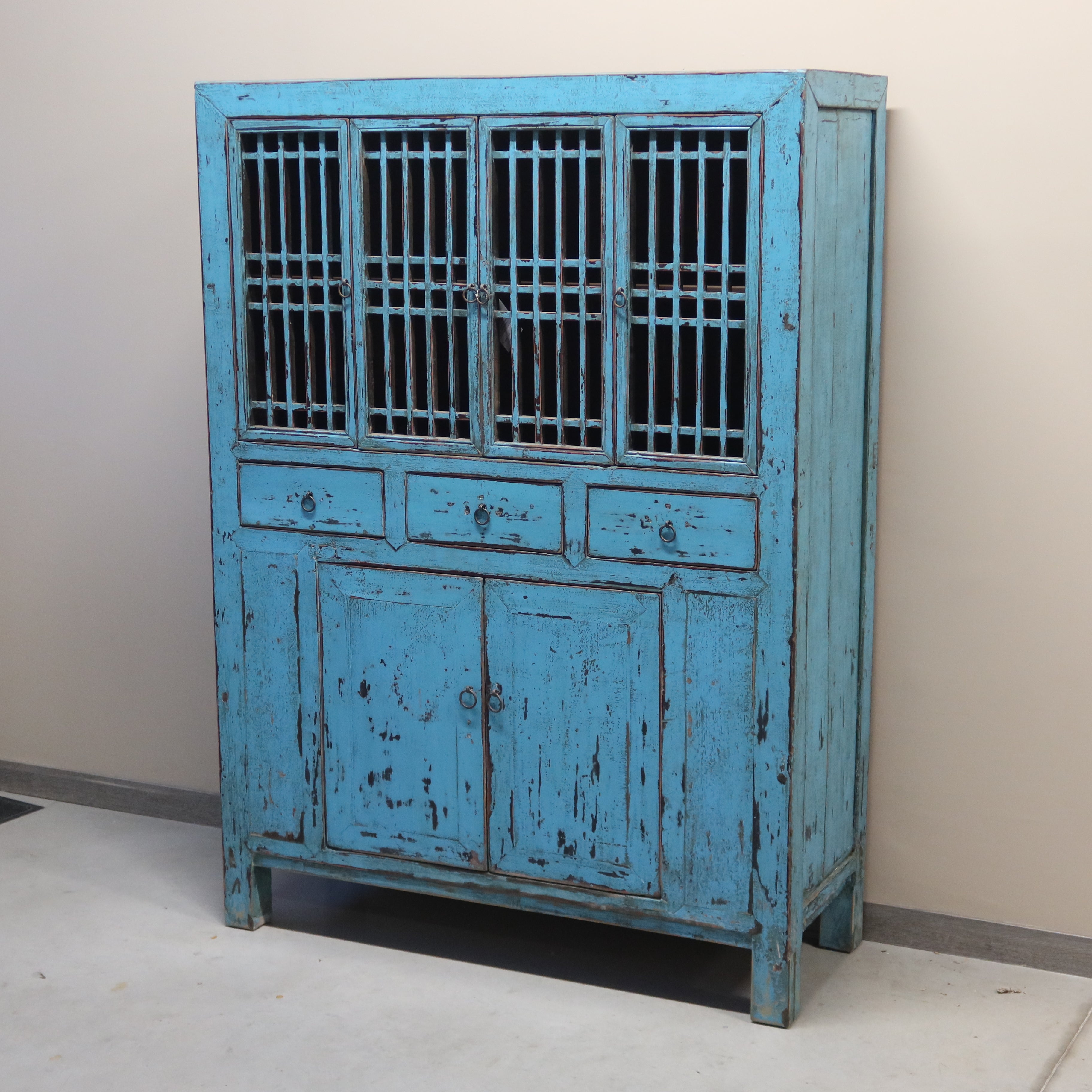 CREDENZA CINESE LACCA AZZURRA CON ANTE A GRATA