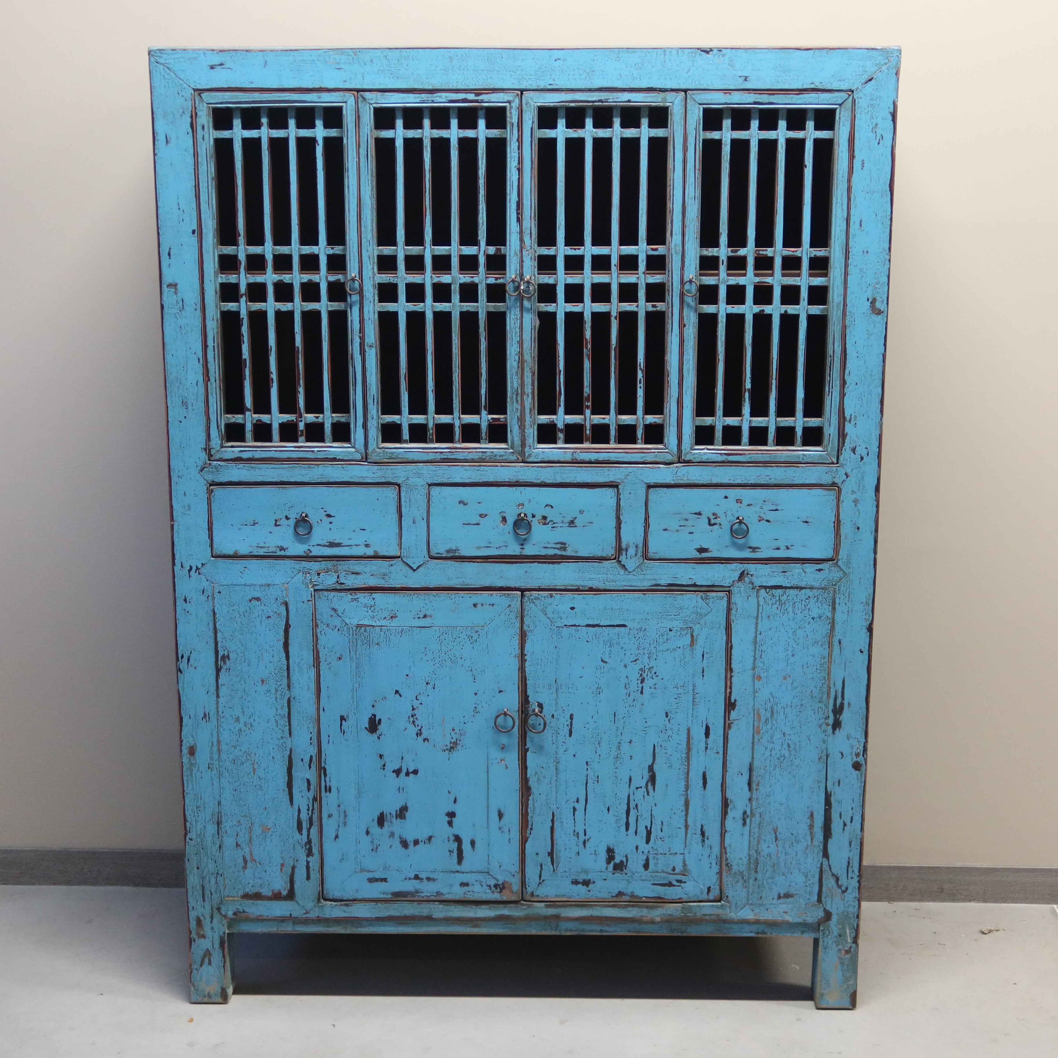 CREDENZA CINESE LACCA AZZURRA CON ANTE A GRATA