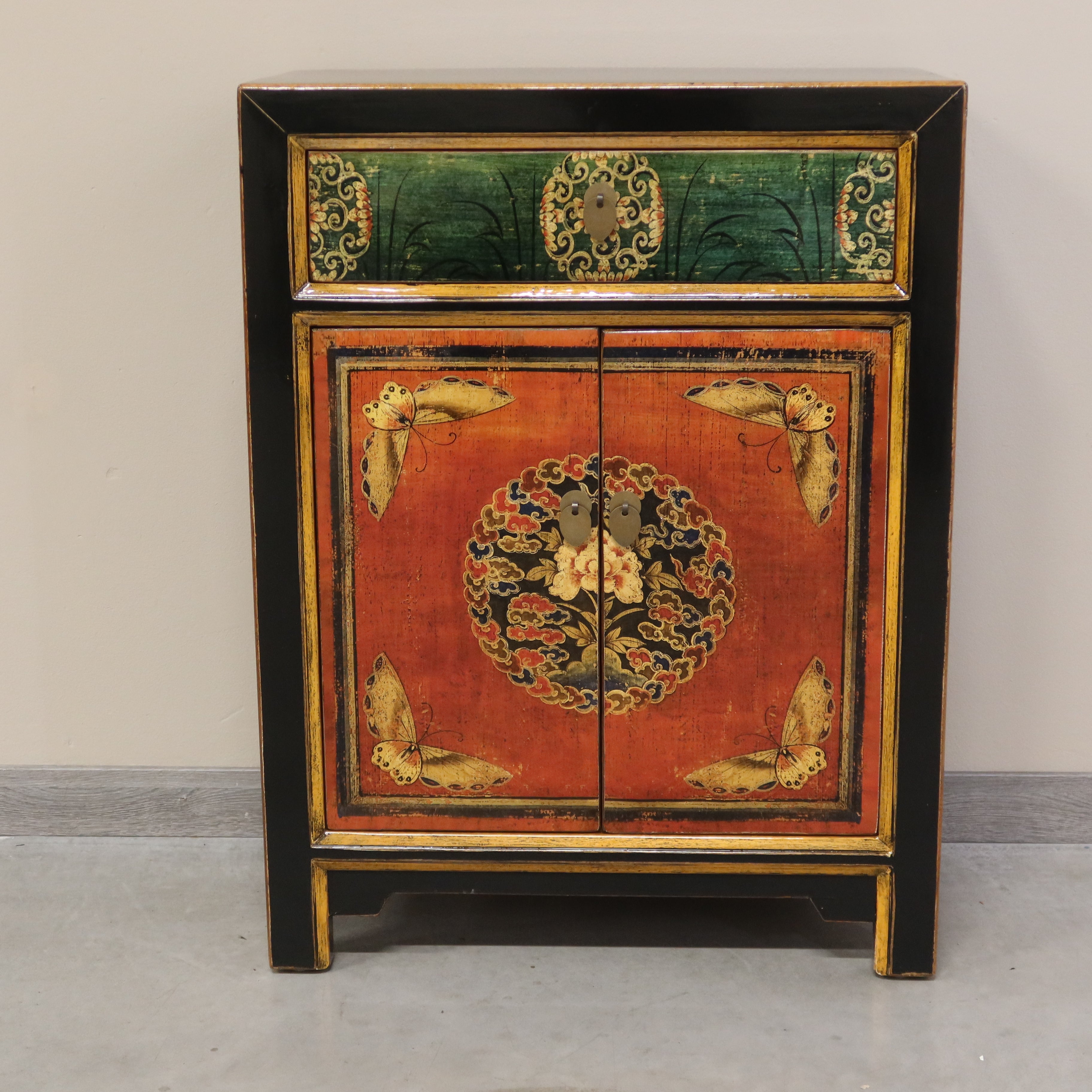 CREDENZINA MONGOLIA DECORATA