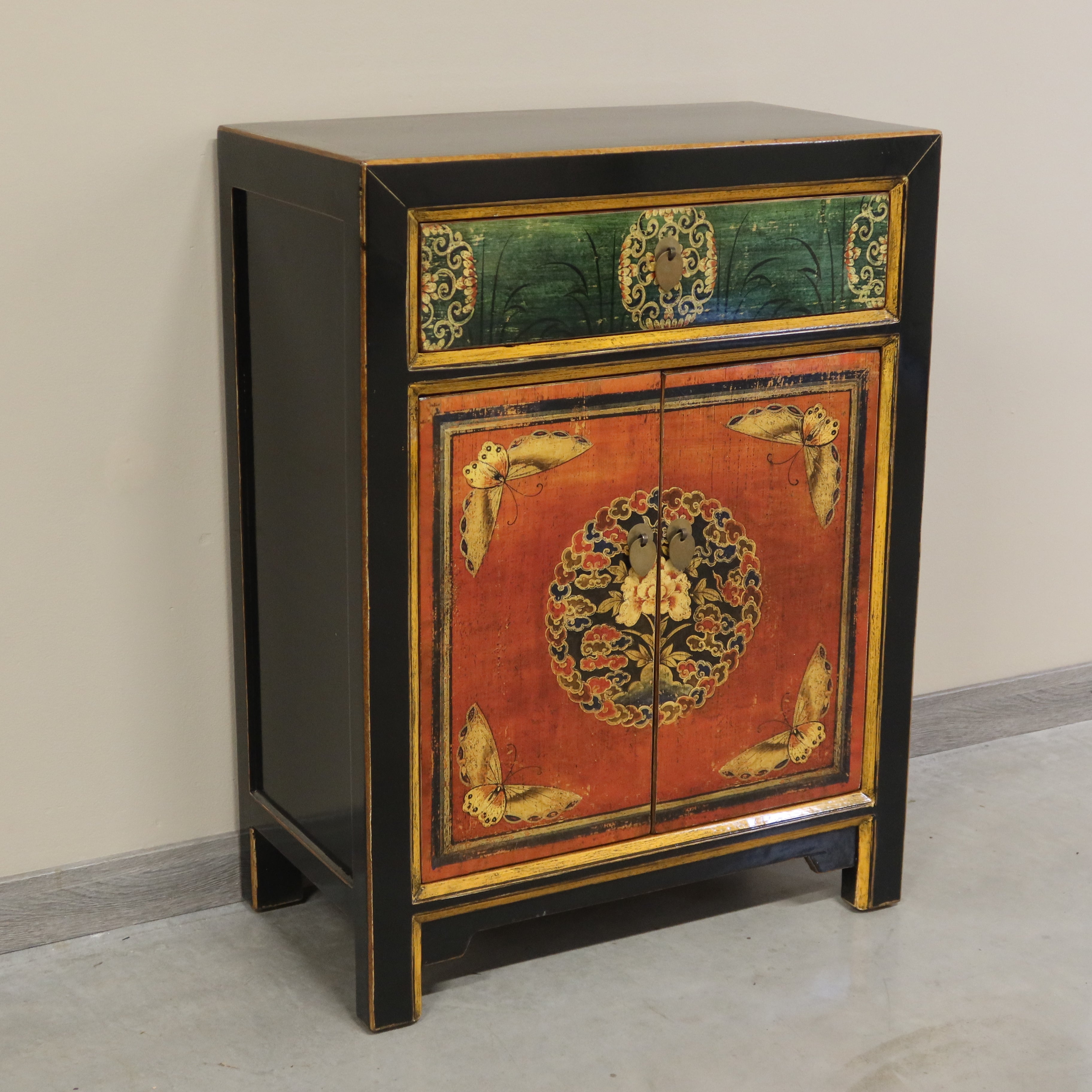 CREDENZINA MONGOLIA DECORATA