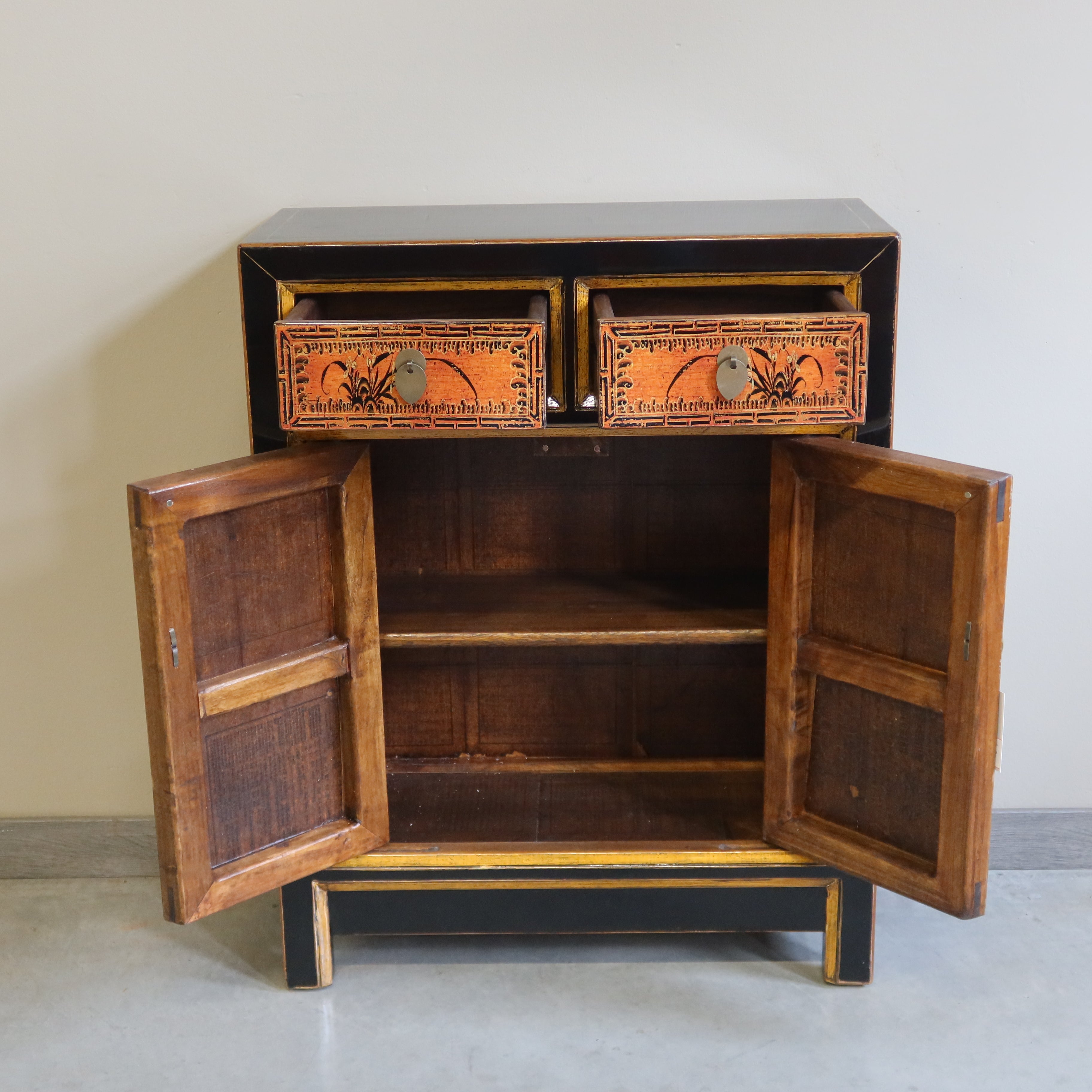 CREDENZINO MONGOLIA DECORATO