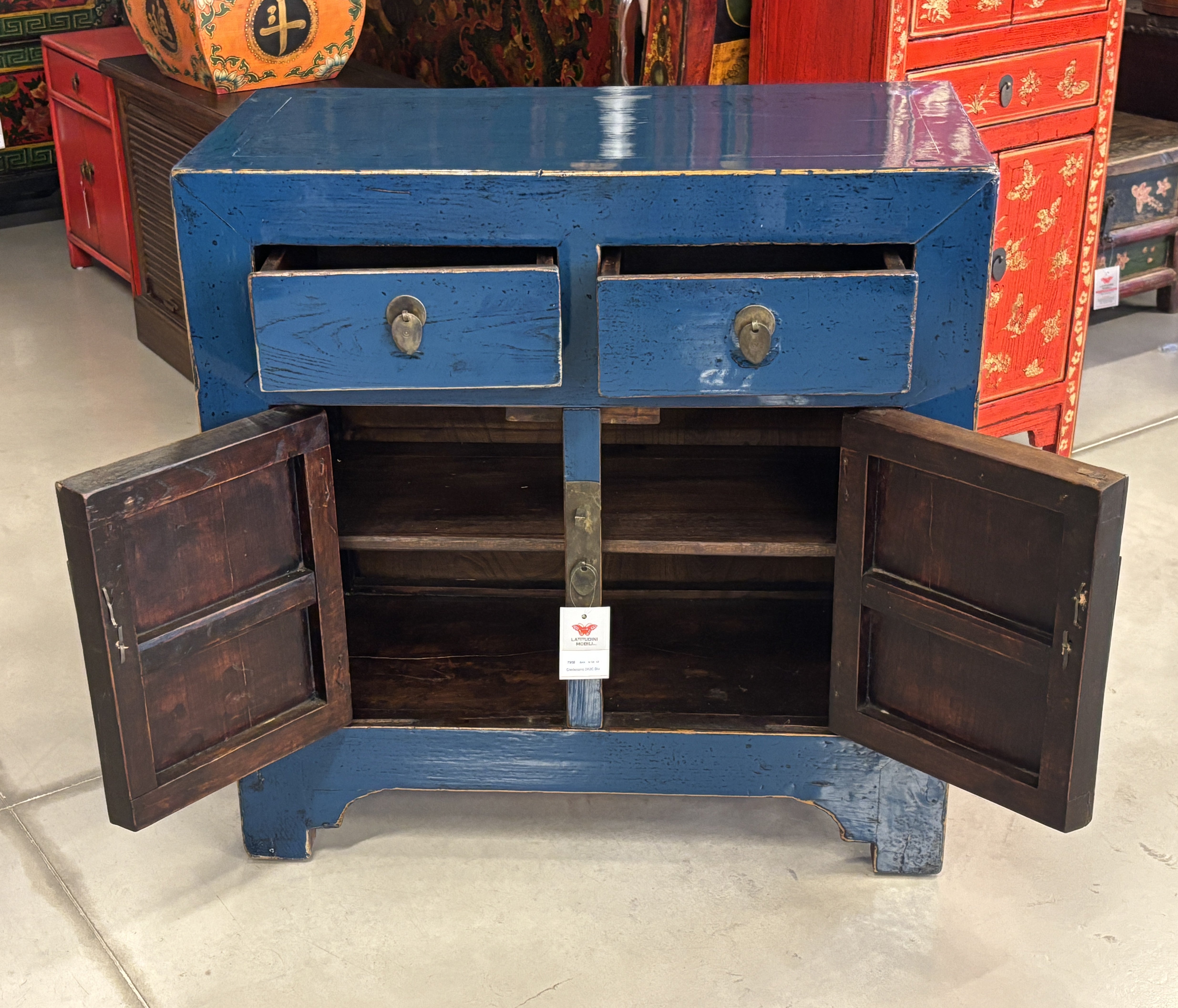 CREDENZINO CINESE LACCA BLU