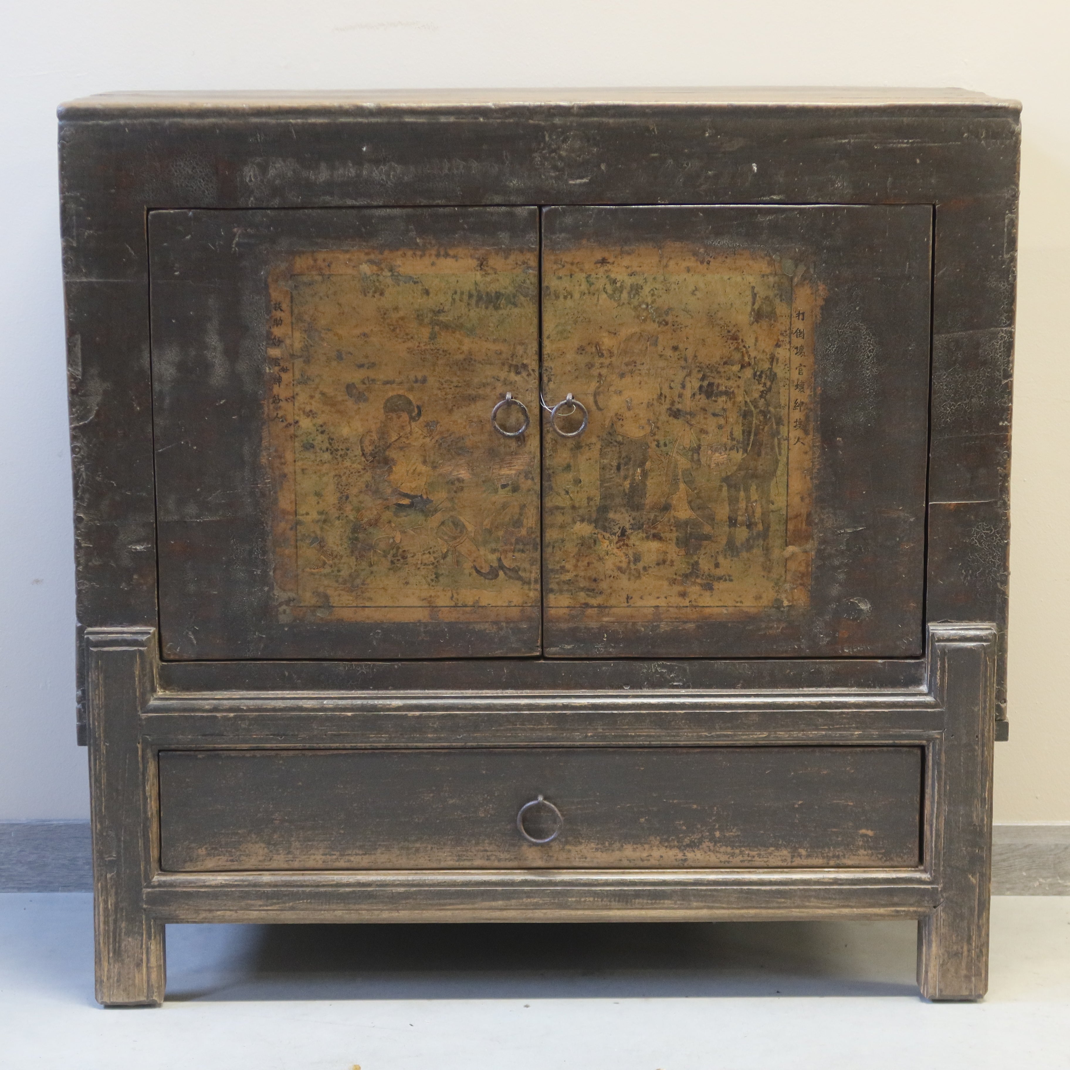 CREDENZINO CINESE OPERA DI PECHINO