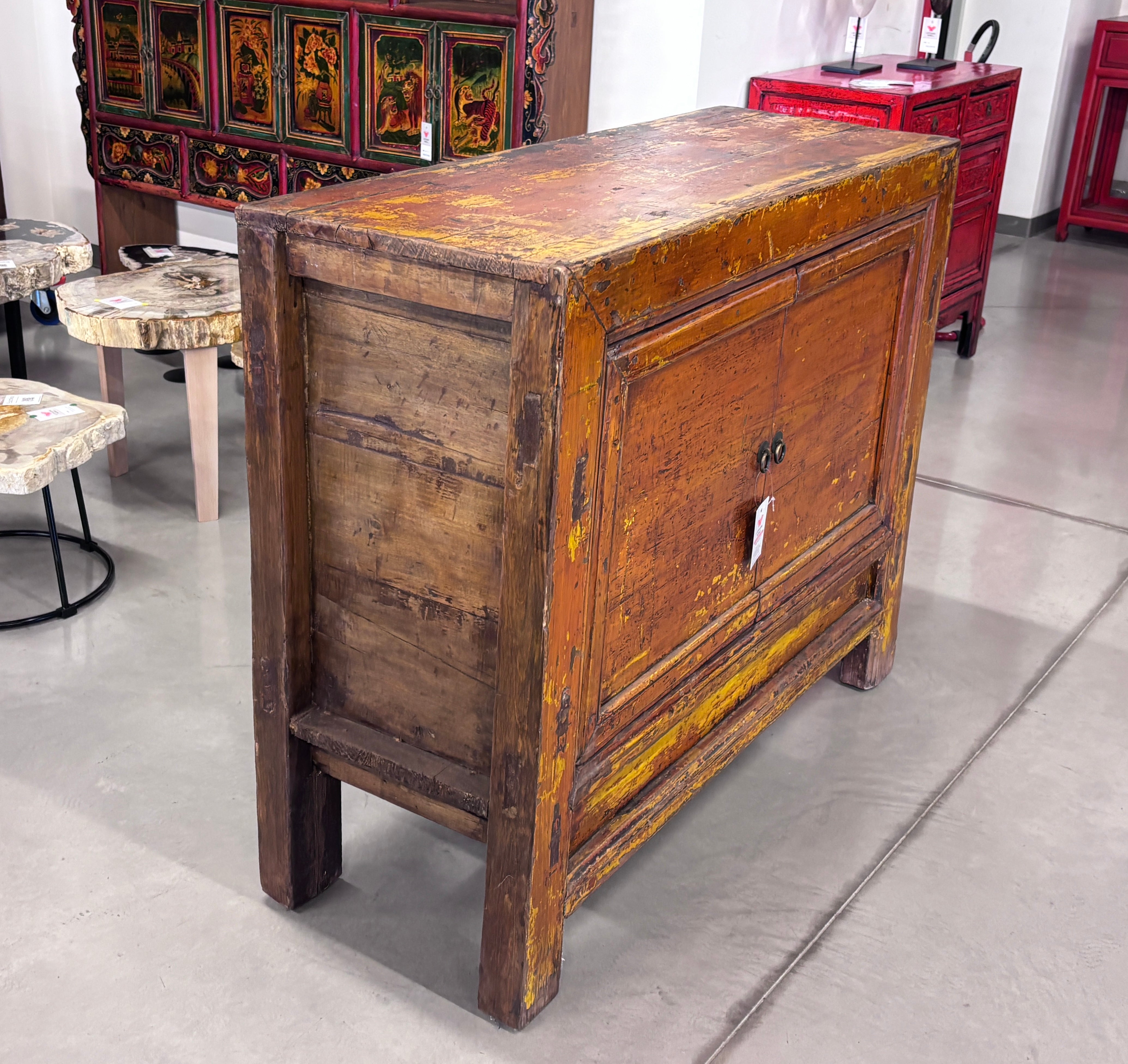 MADIA GANZU 2 ANTE CON CORNICE A SBALZO