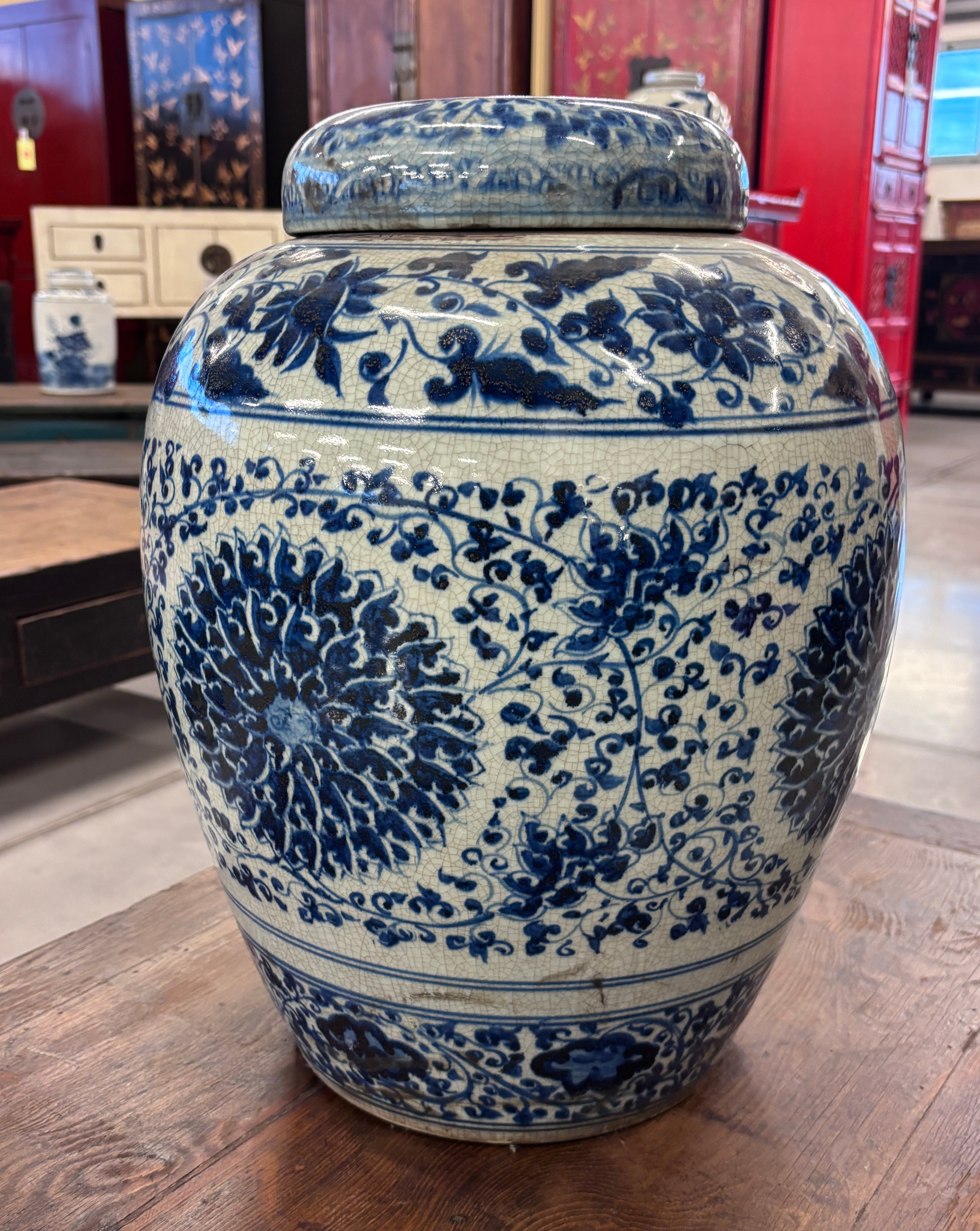 VASO CINESE STONDATO CON COPERCHIO