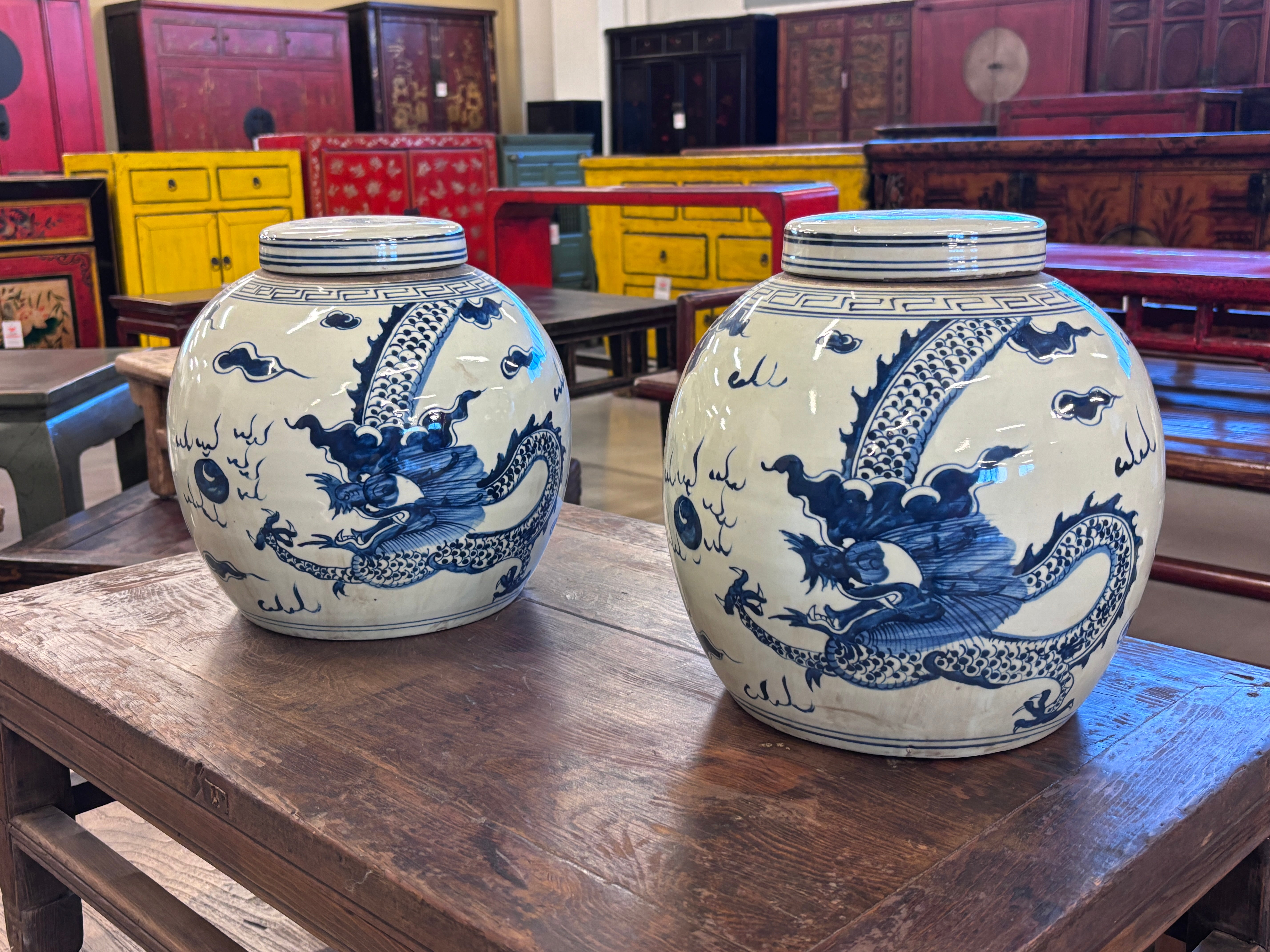 VASO CINESE IN CERAMICA DECORATA