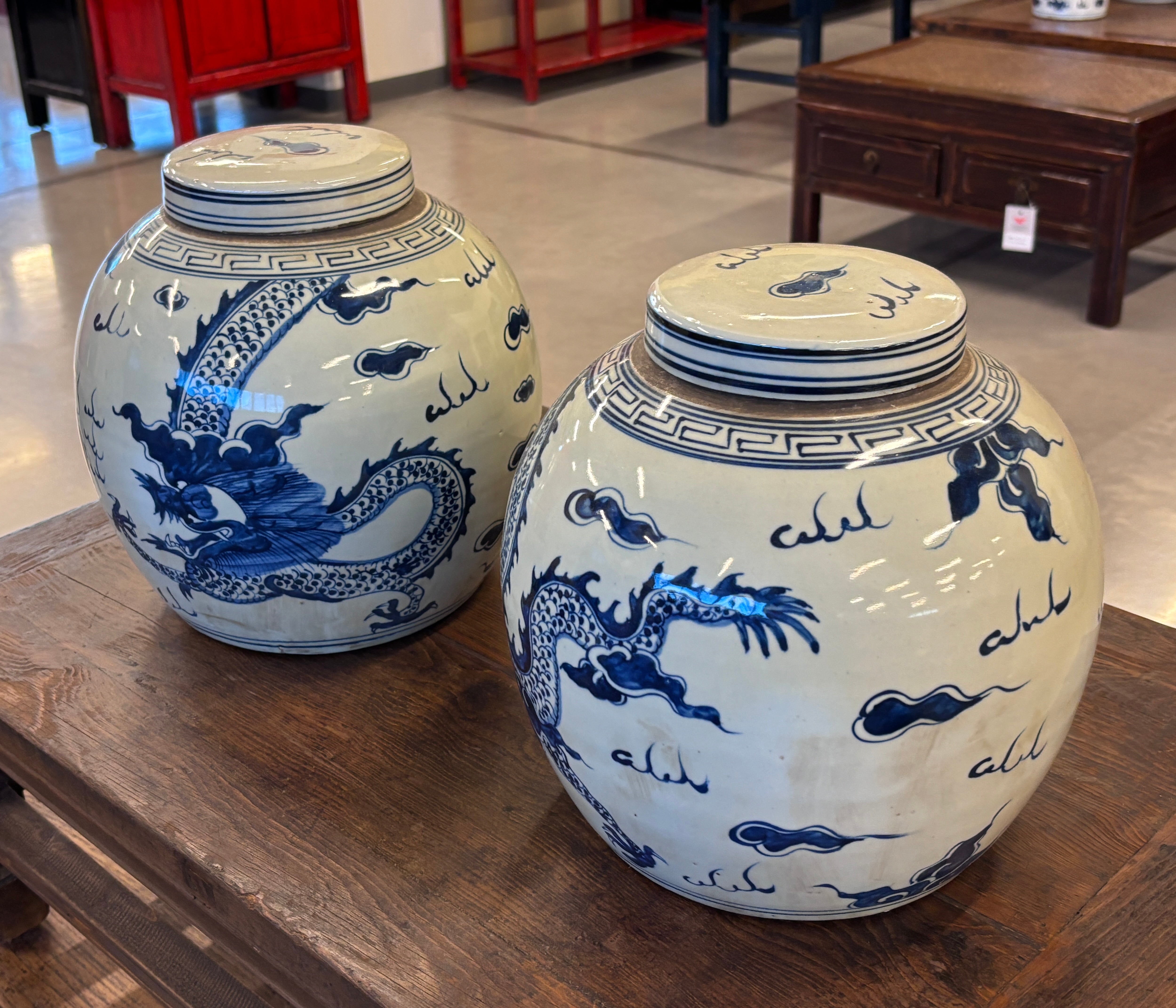 VASO CINESE IN CERAMICA DECORATA