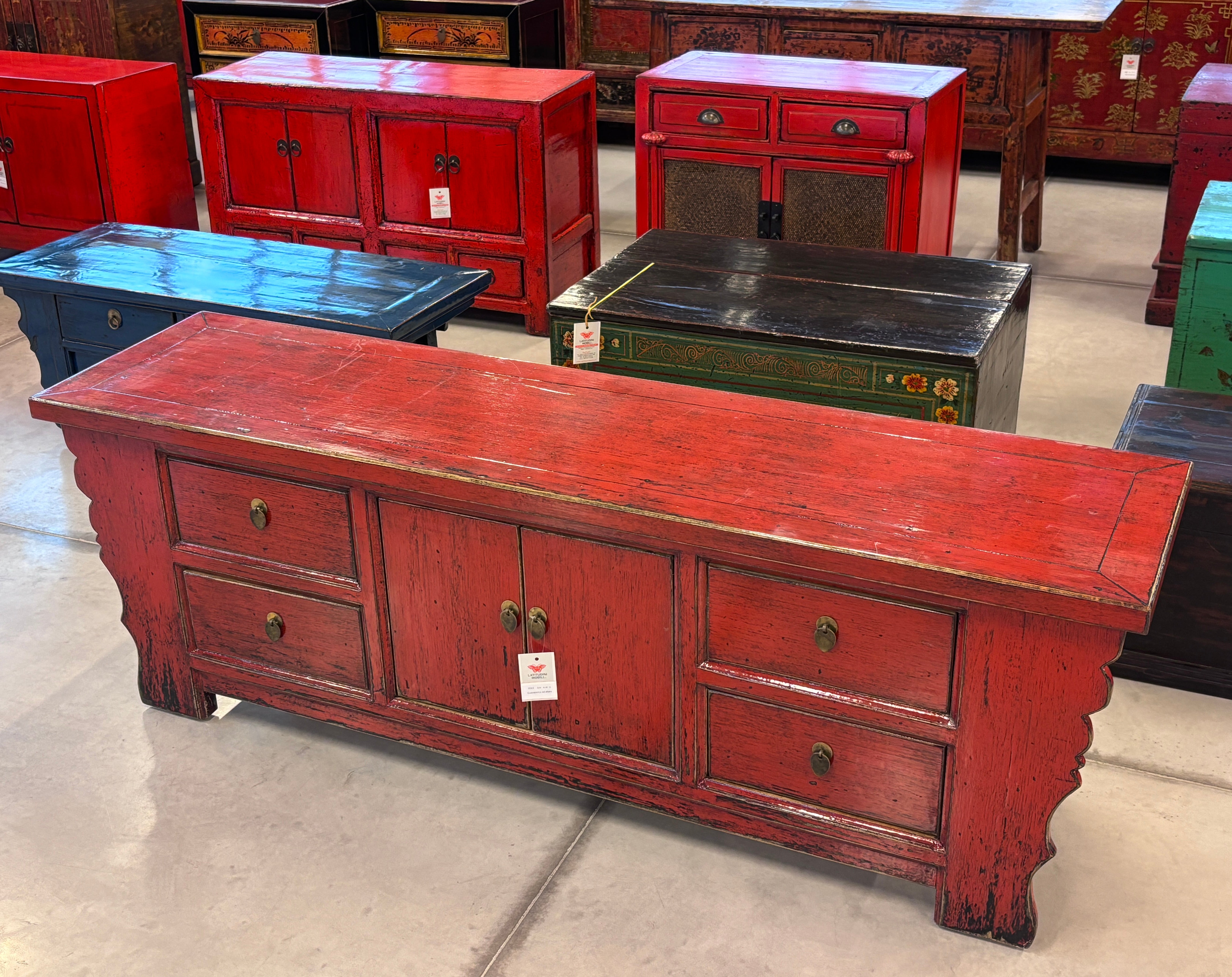 CASSAPANCA CINESE AD ALTARE IN LACCA