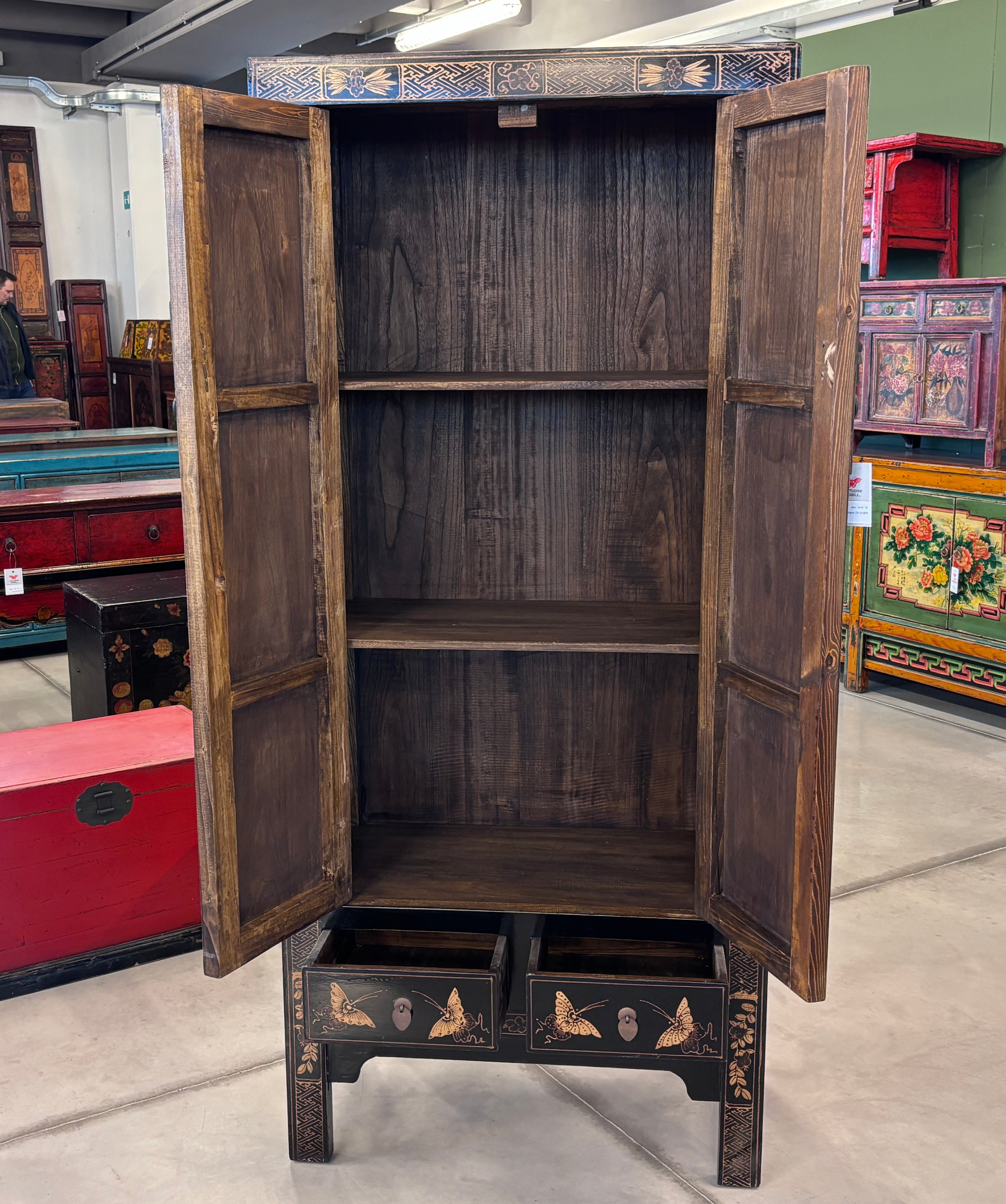 ARMADIO STRETTO DELLO SHANXI