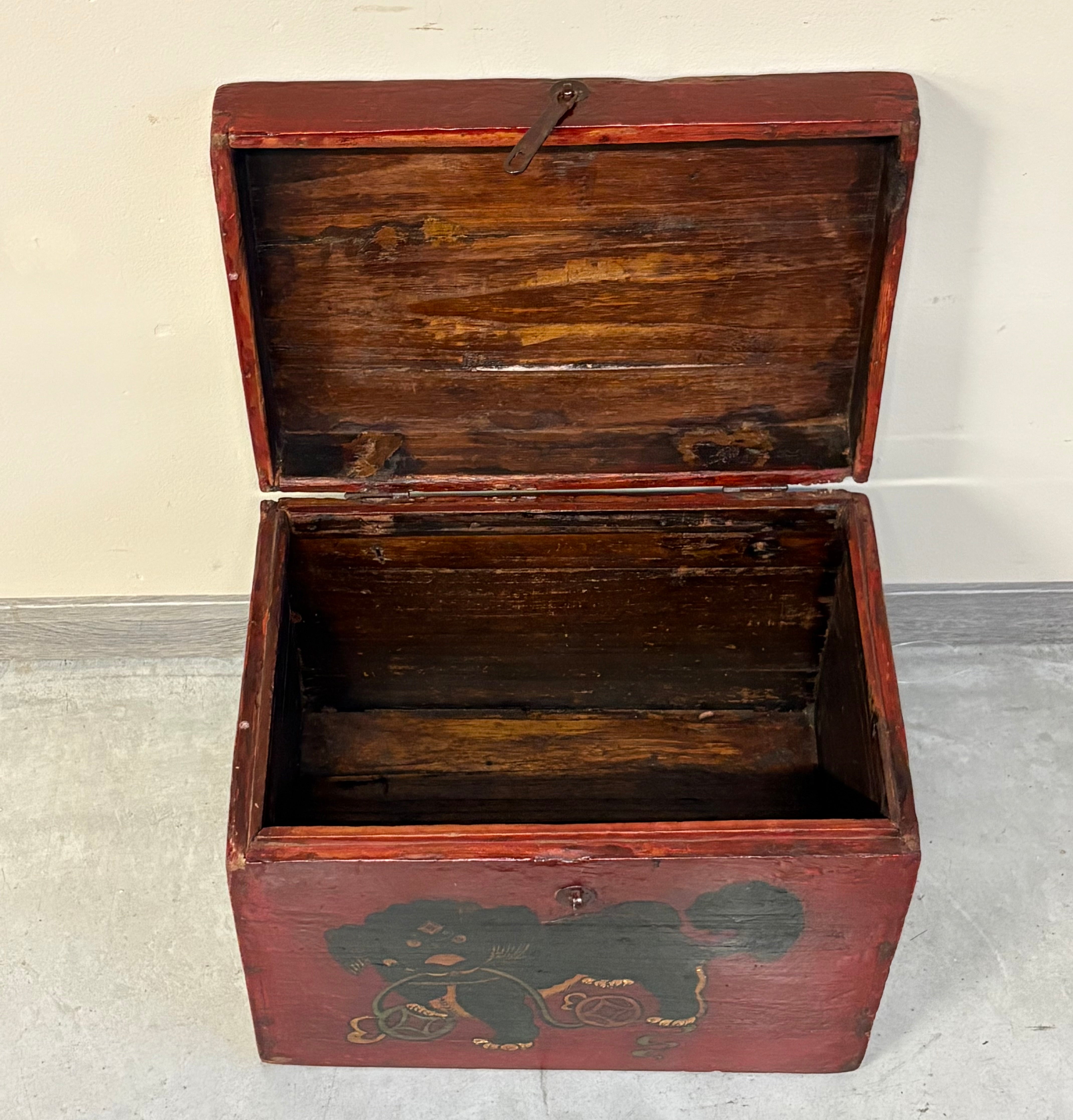 BAULETTO MONGOLIA RAFFIGURAZIONE LEONCANE