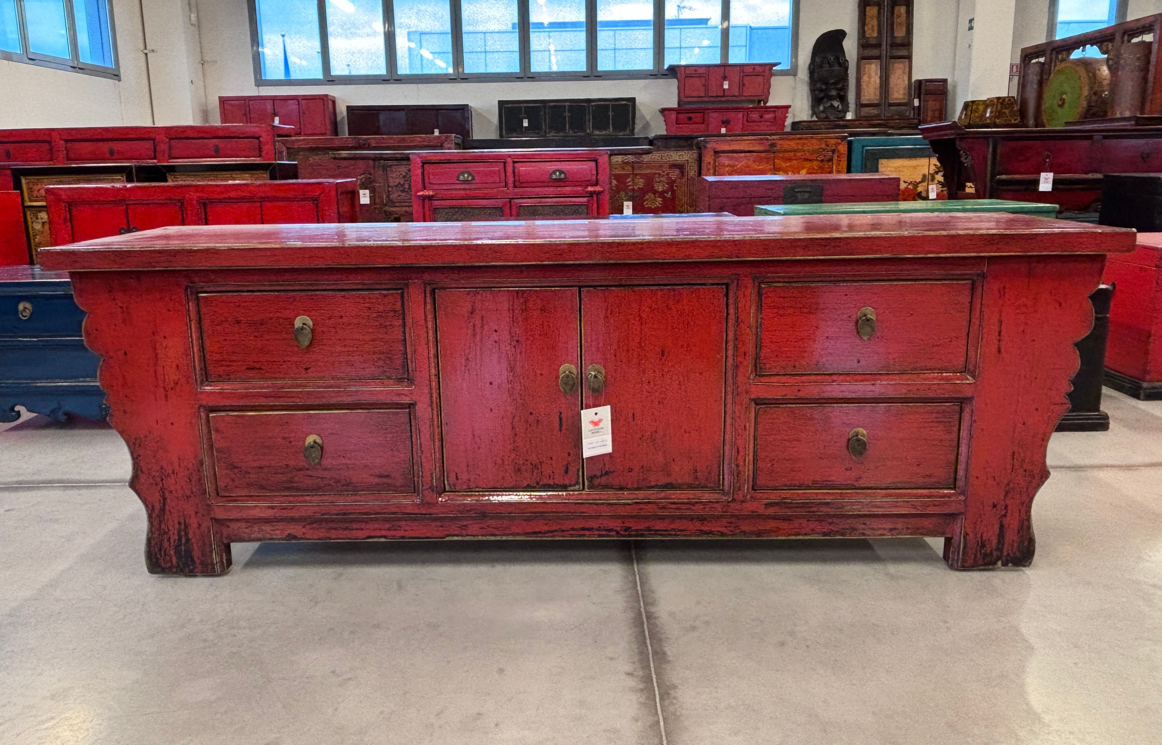 CASSAPANCA CINESE AD ALTARE IN LACCA