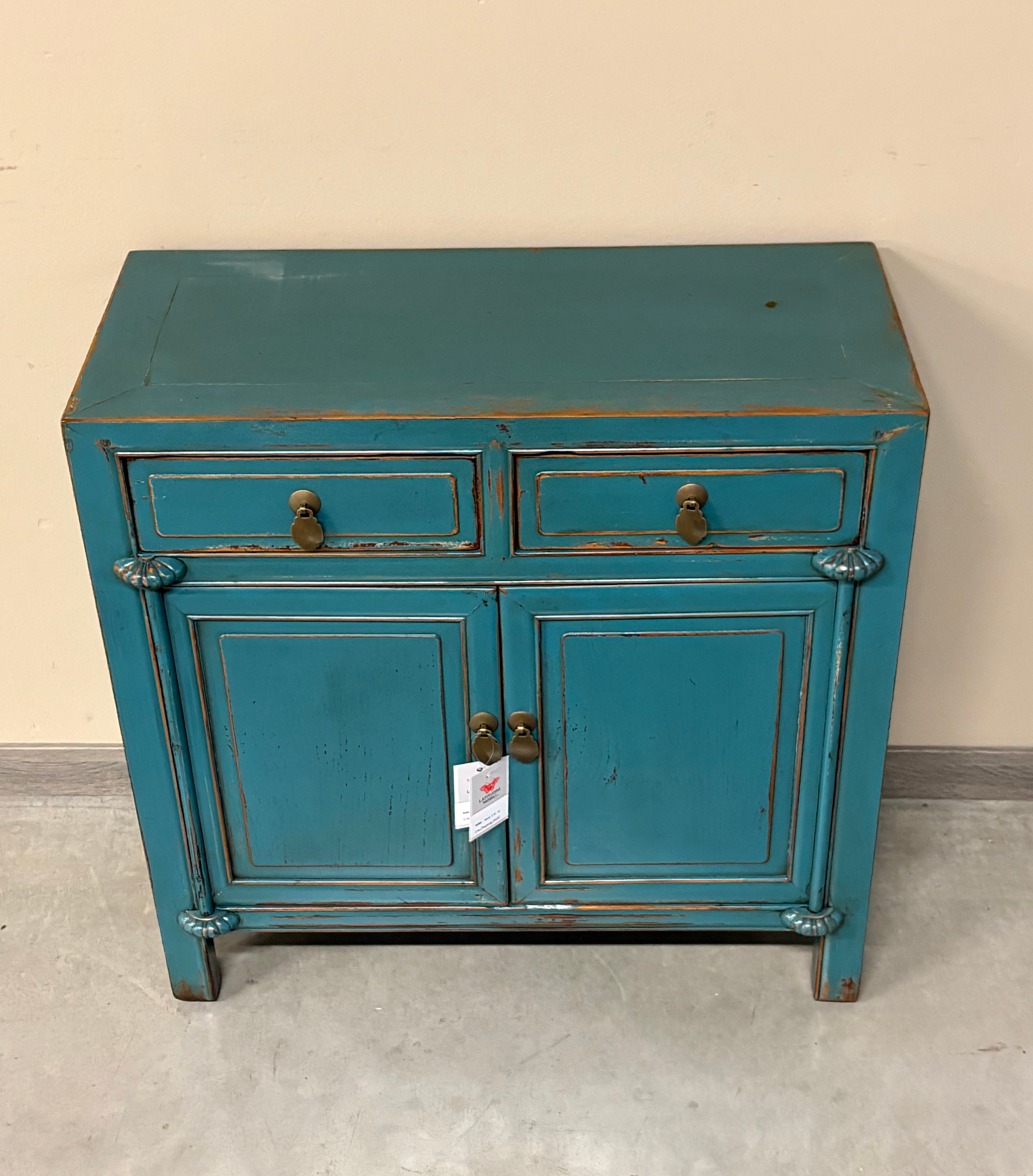 CREDENZINO LACCATO 2A2C